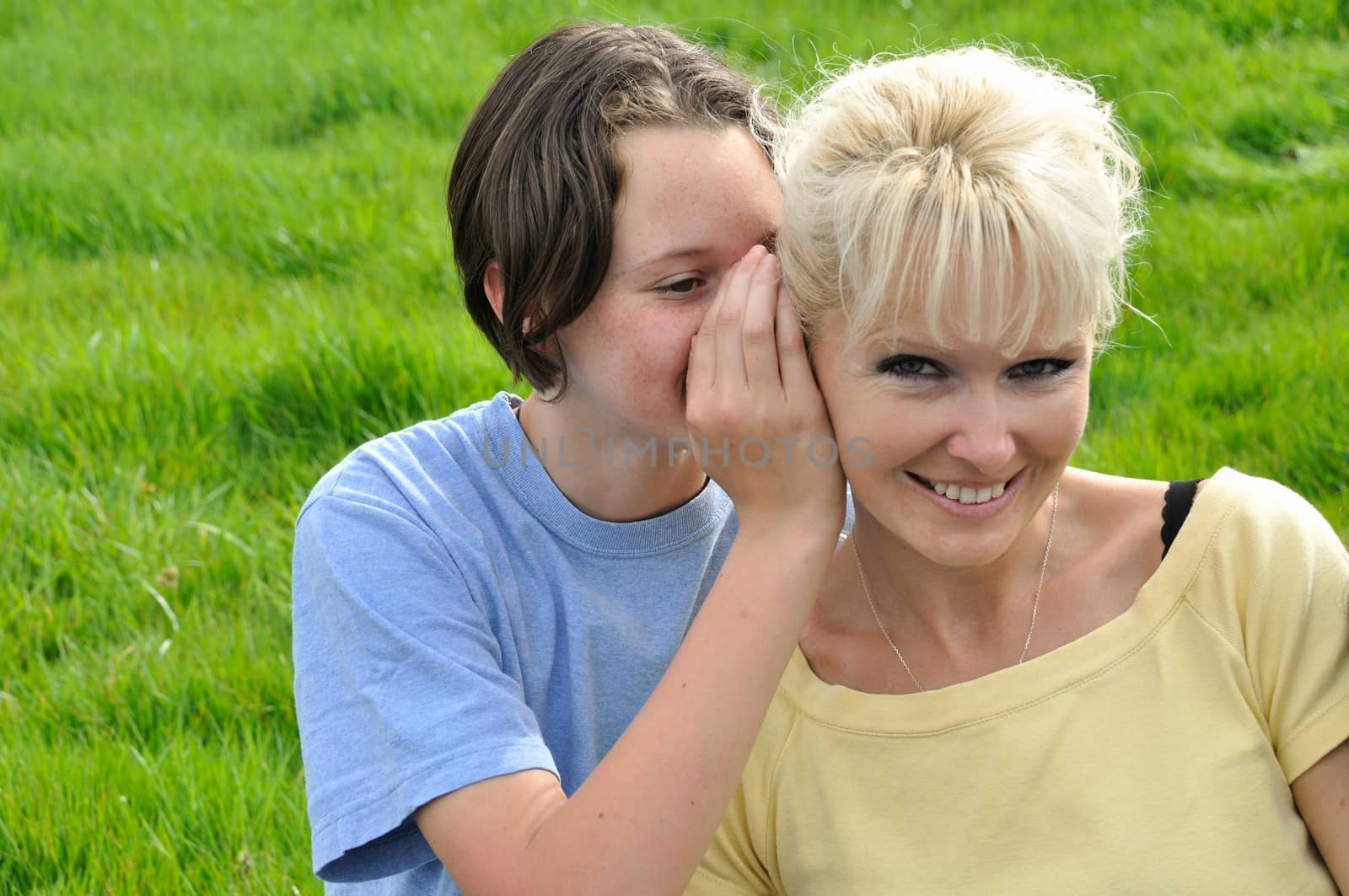 Complicity between mother and daughter