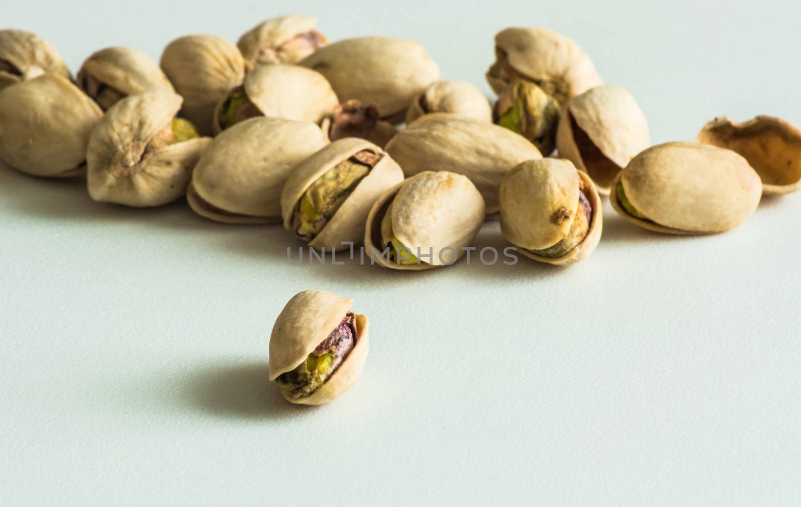 Pistachios by rarrarorro