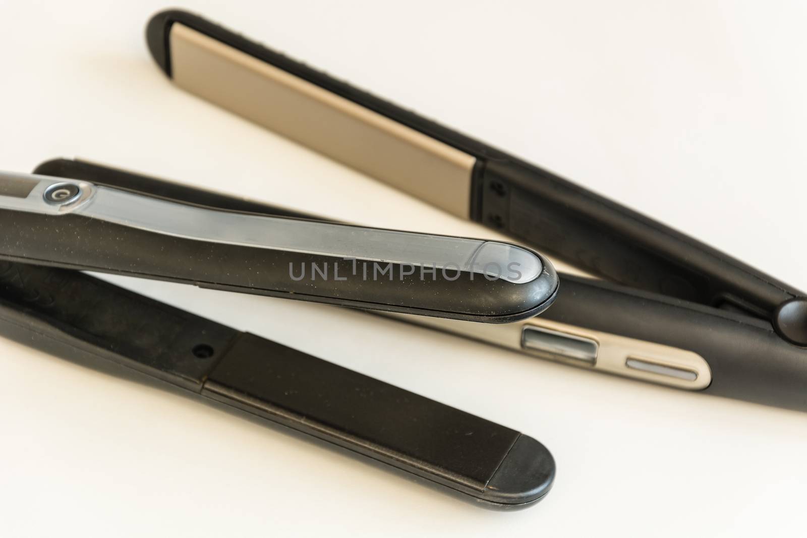 black and modern hair straightener