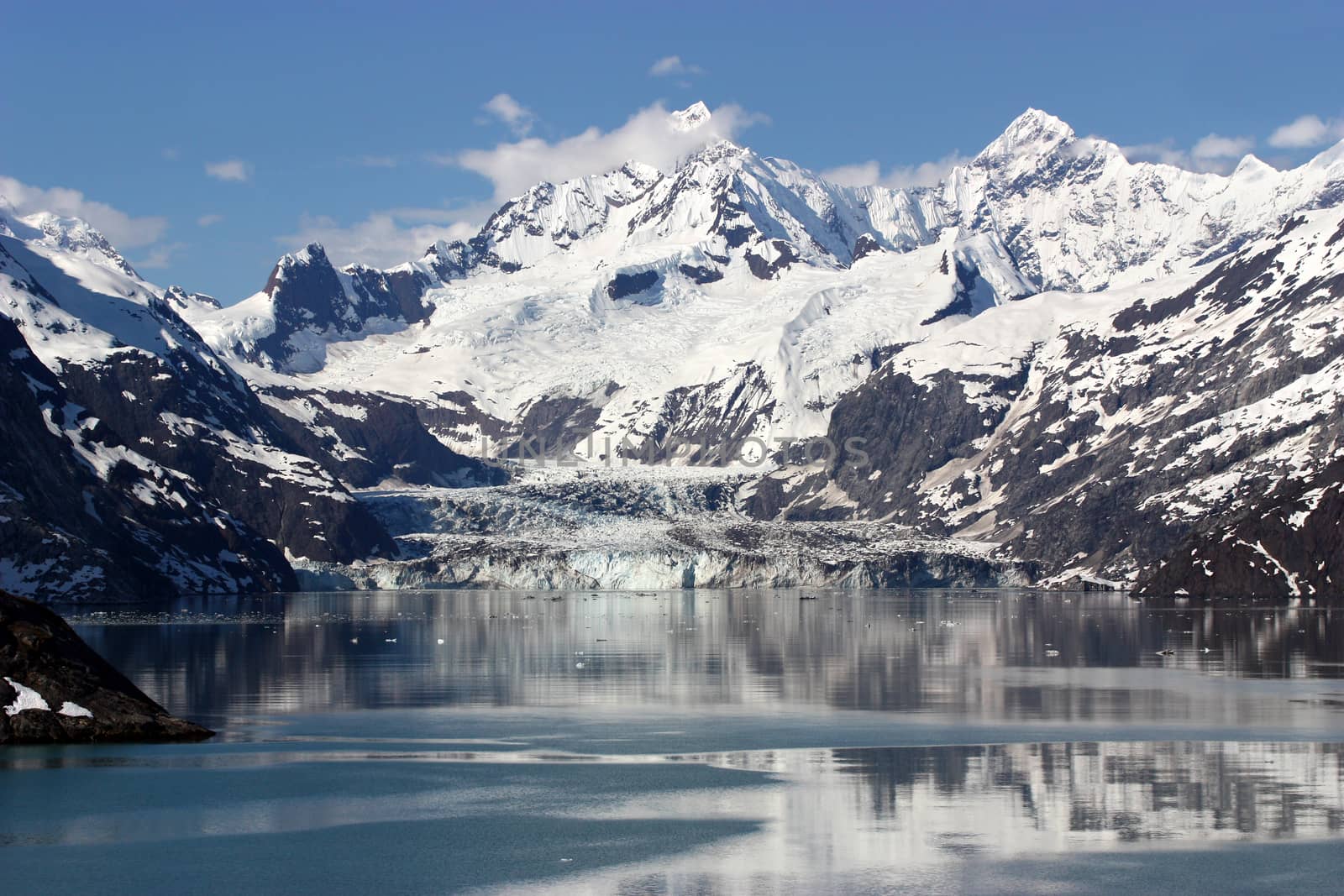 Scenic view of Glacier Bay in Alaska