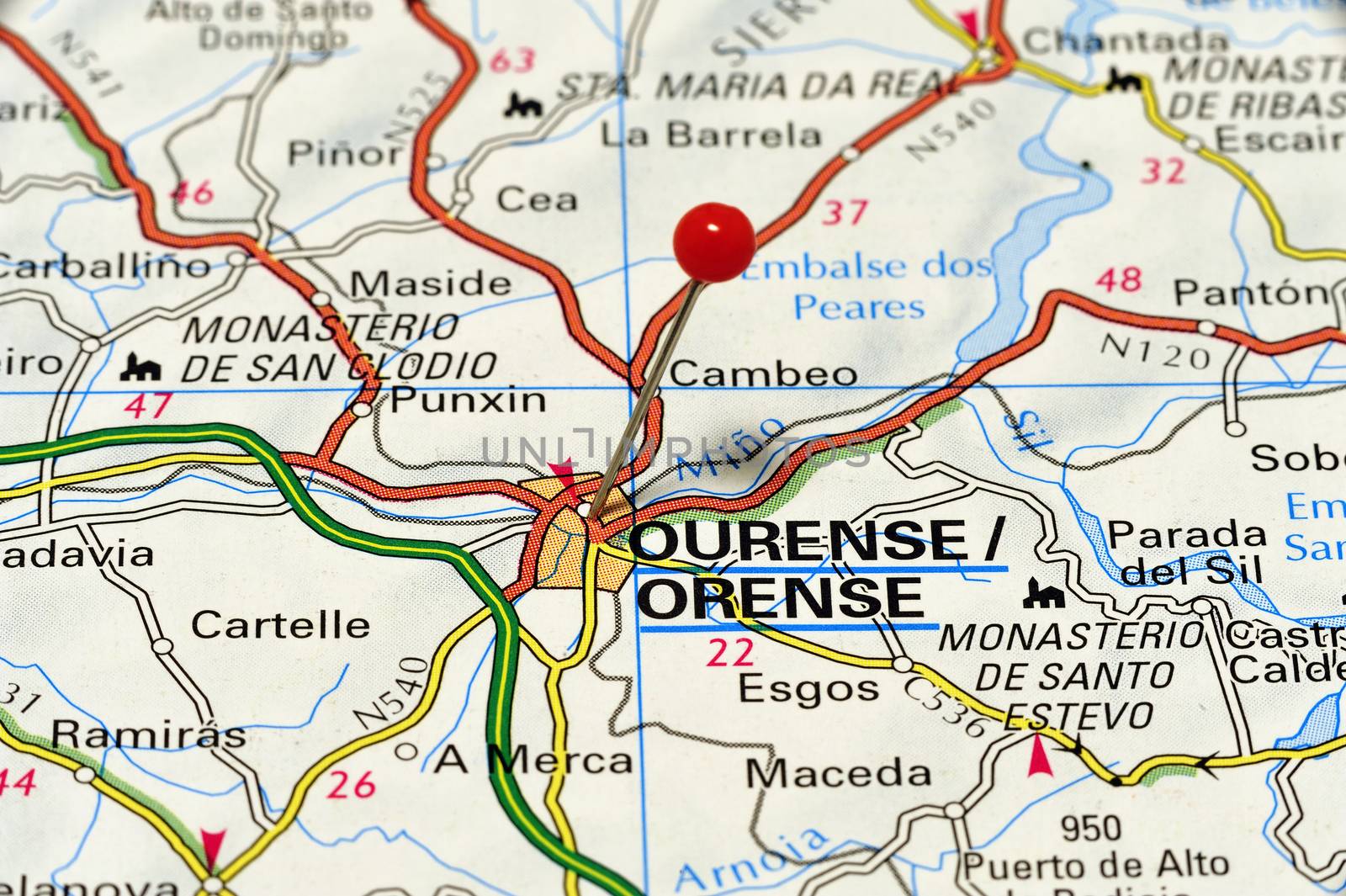 European cities on map series: Ourense