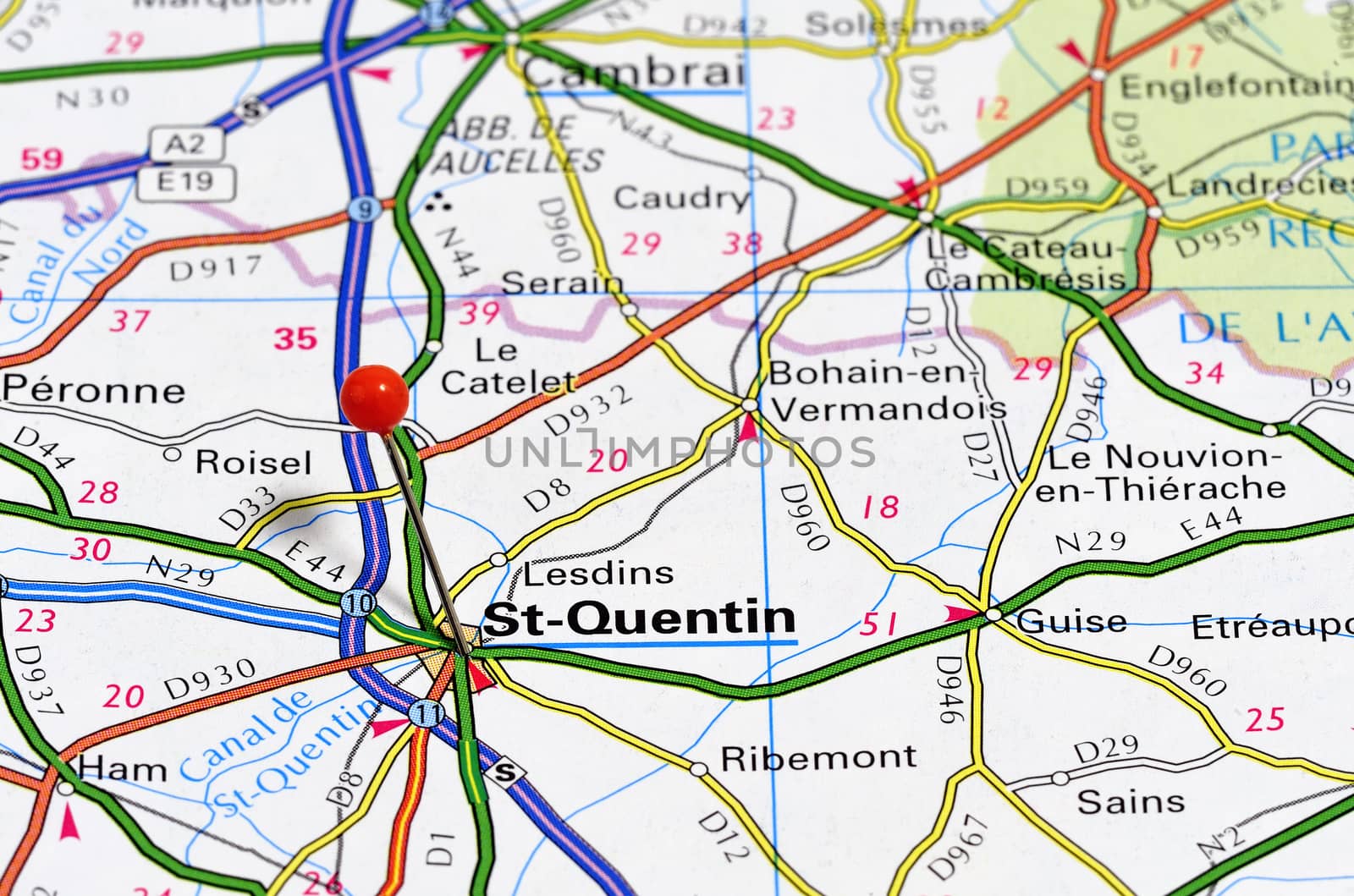 Closeup map St-Quenstin.