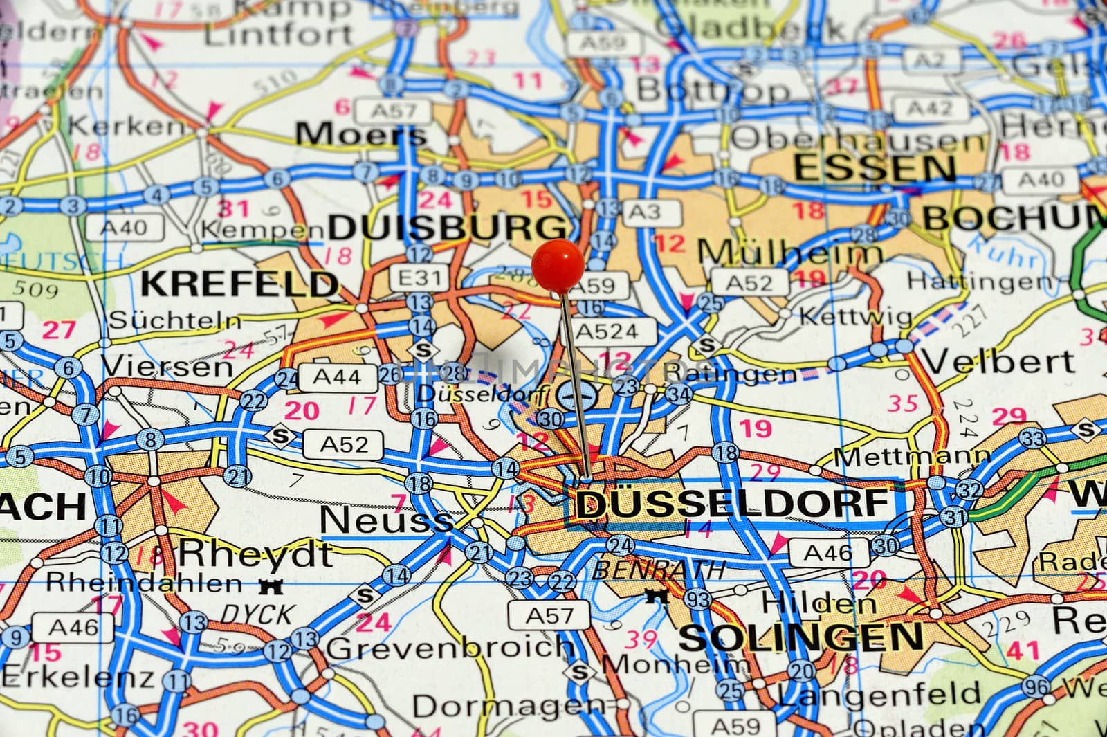 European cities on map series: Dusseldorf