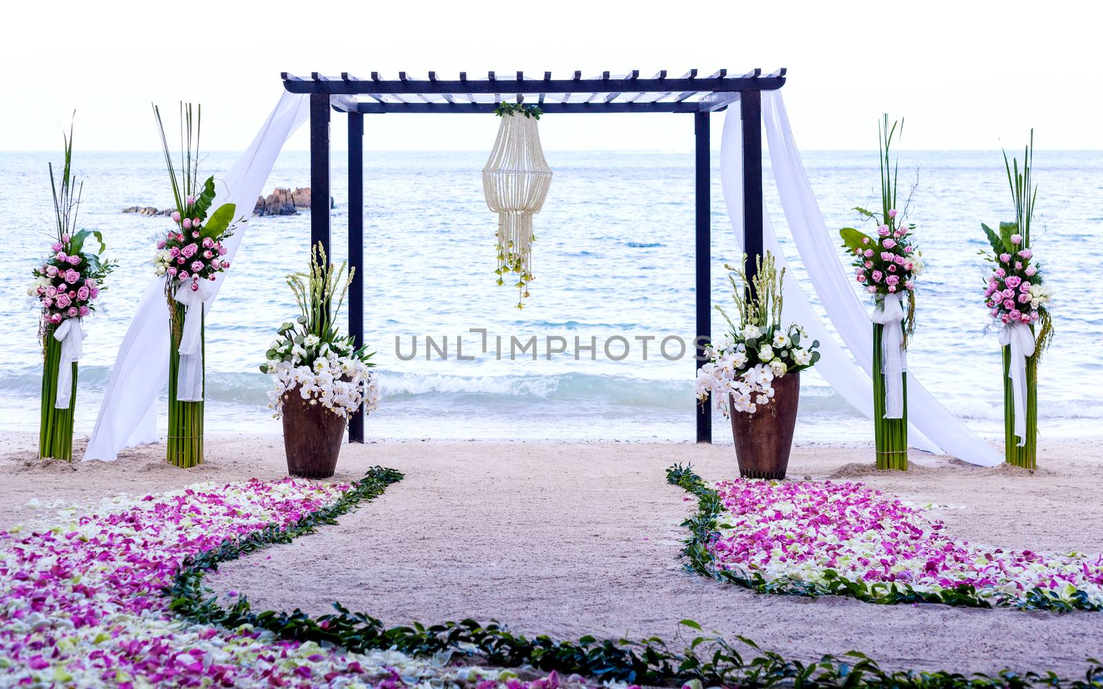 Wedding setting venue on the beach . by kerdkanno