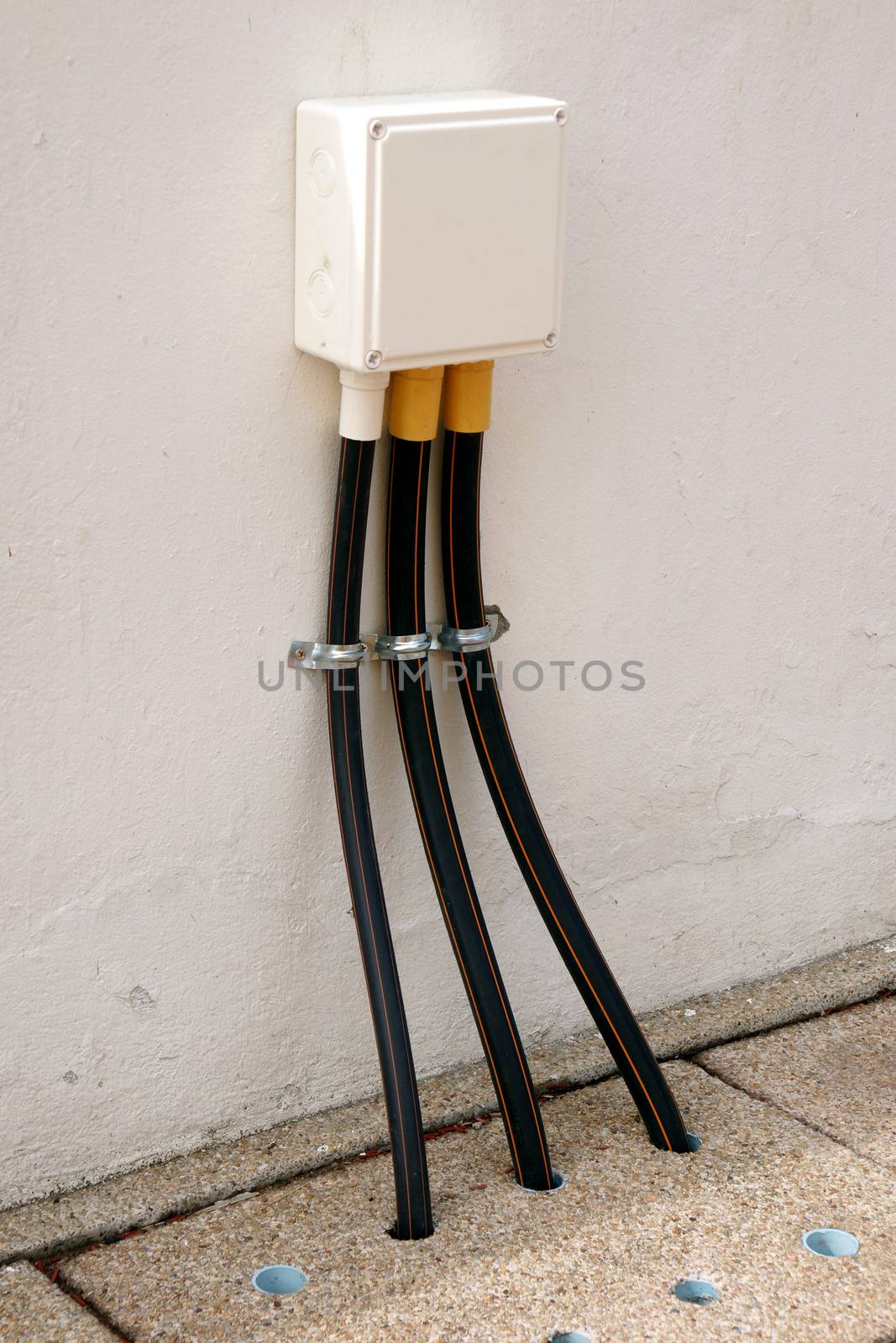 Safety outdoor electric connector box mounted on the wall by mranucha