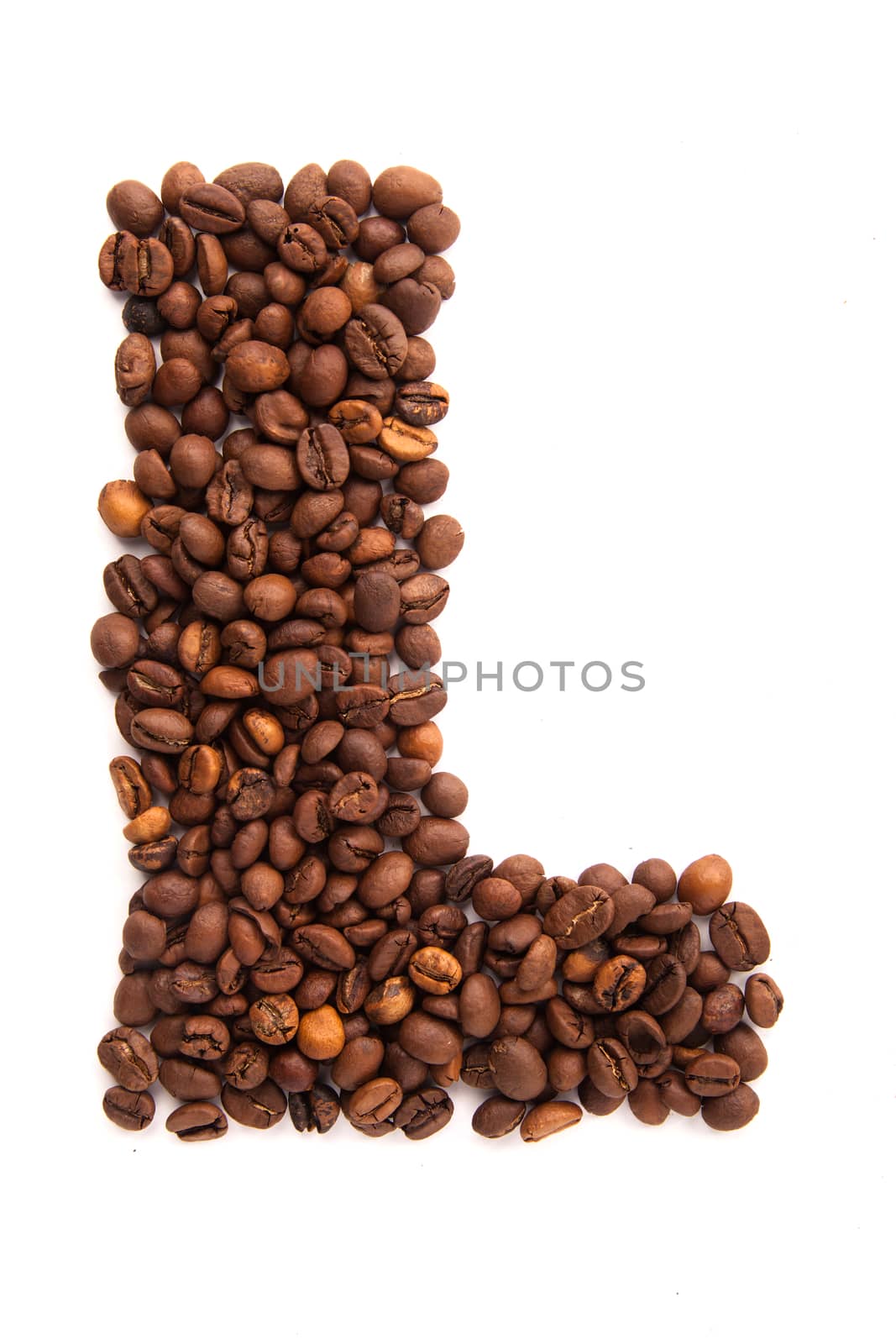 Alphabet letter L of roasted coffee beans isolated on white background