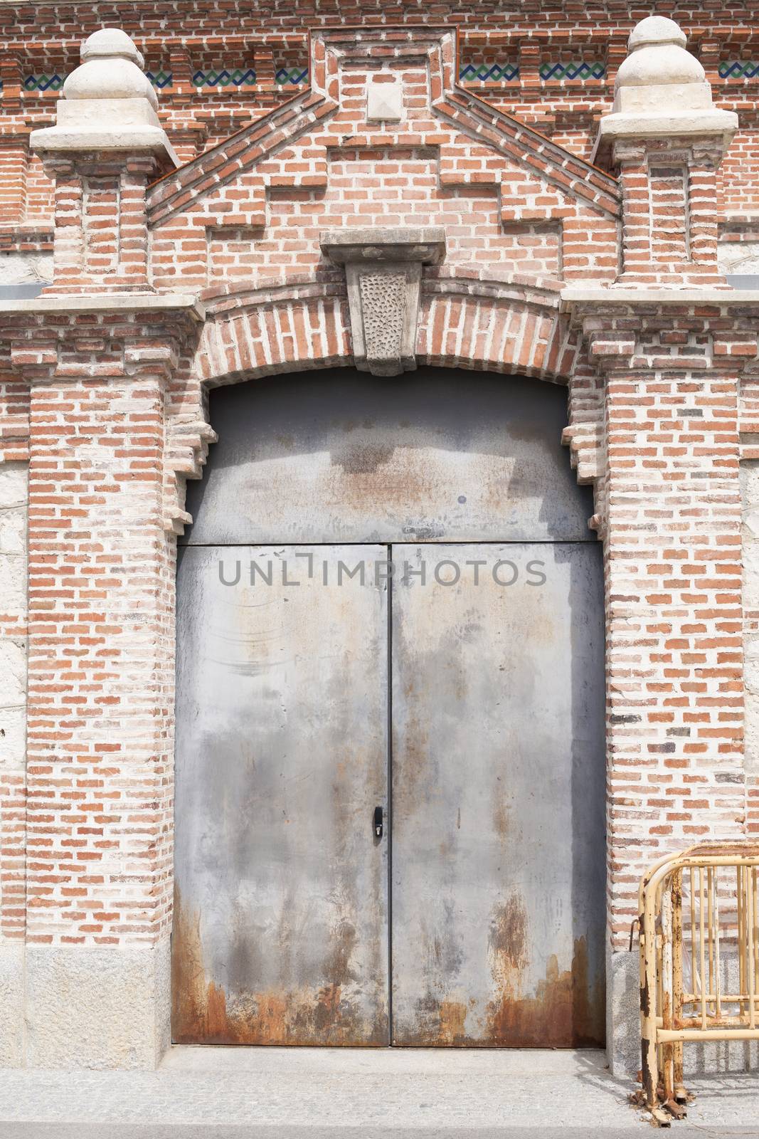 industrial door by quintanilla