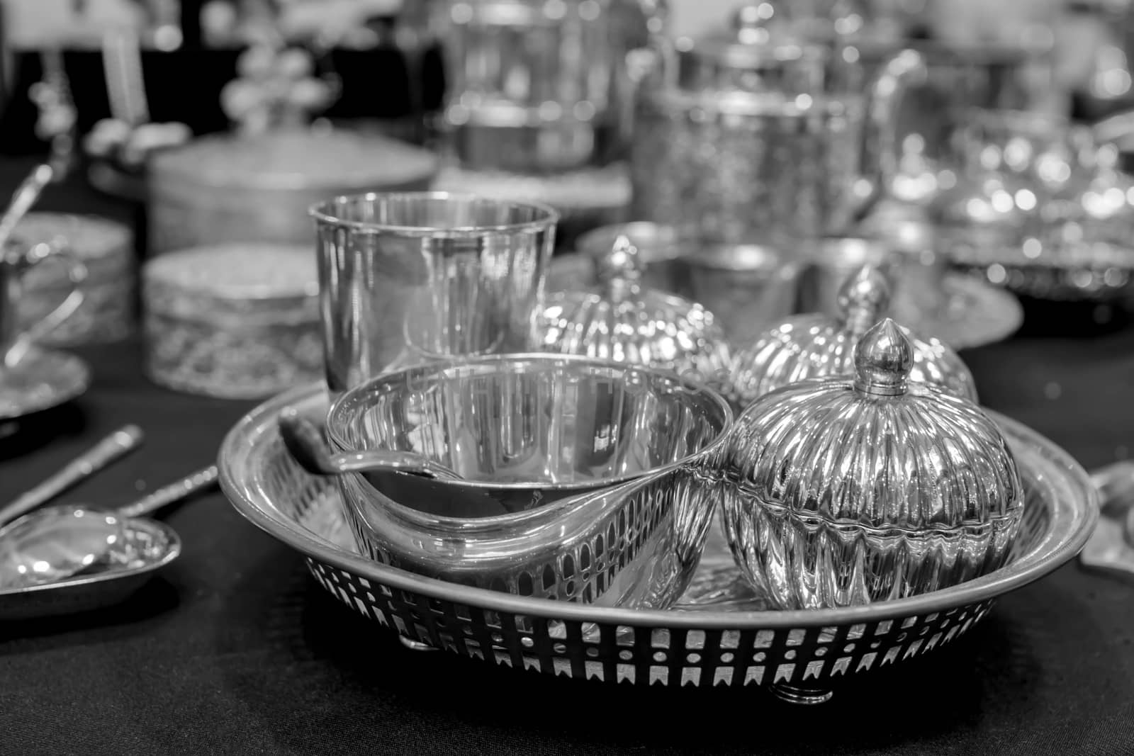 silverware black and white