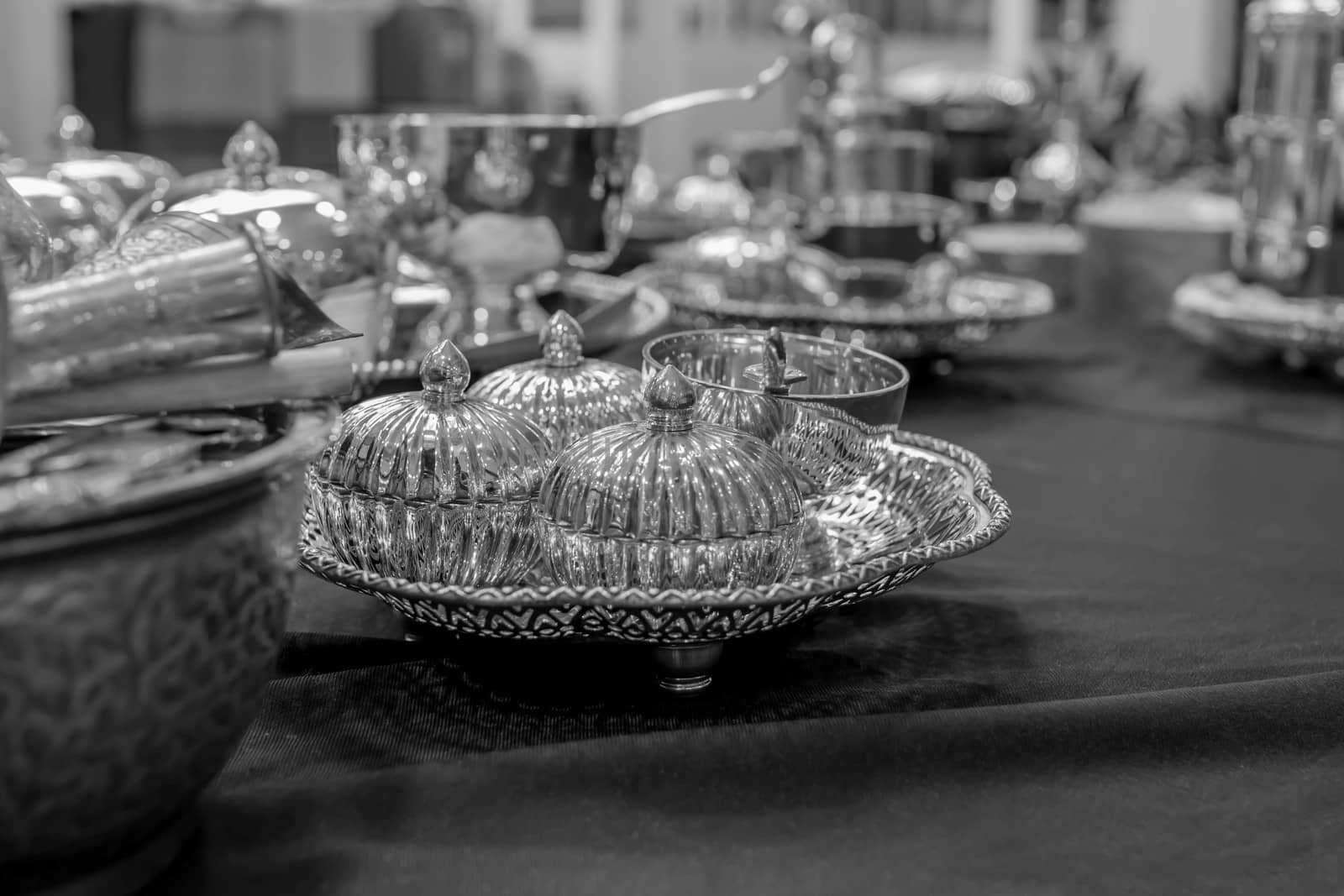 silverware black and white