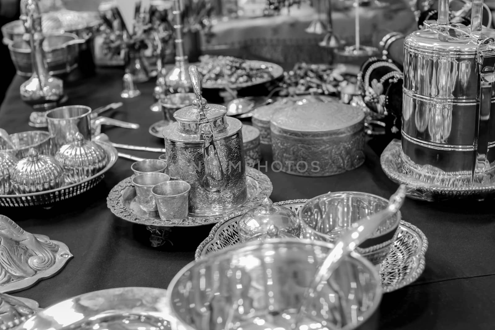 silverware black and white