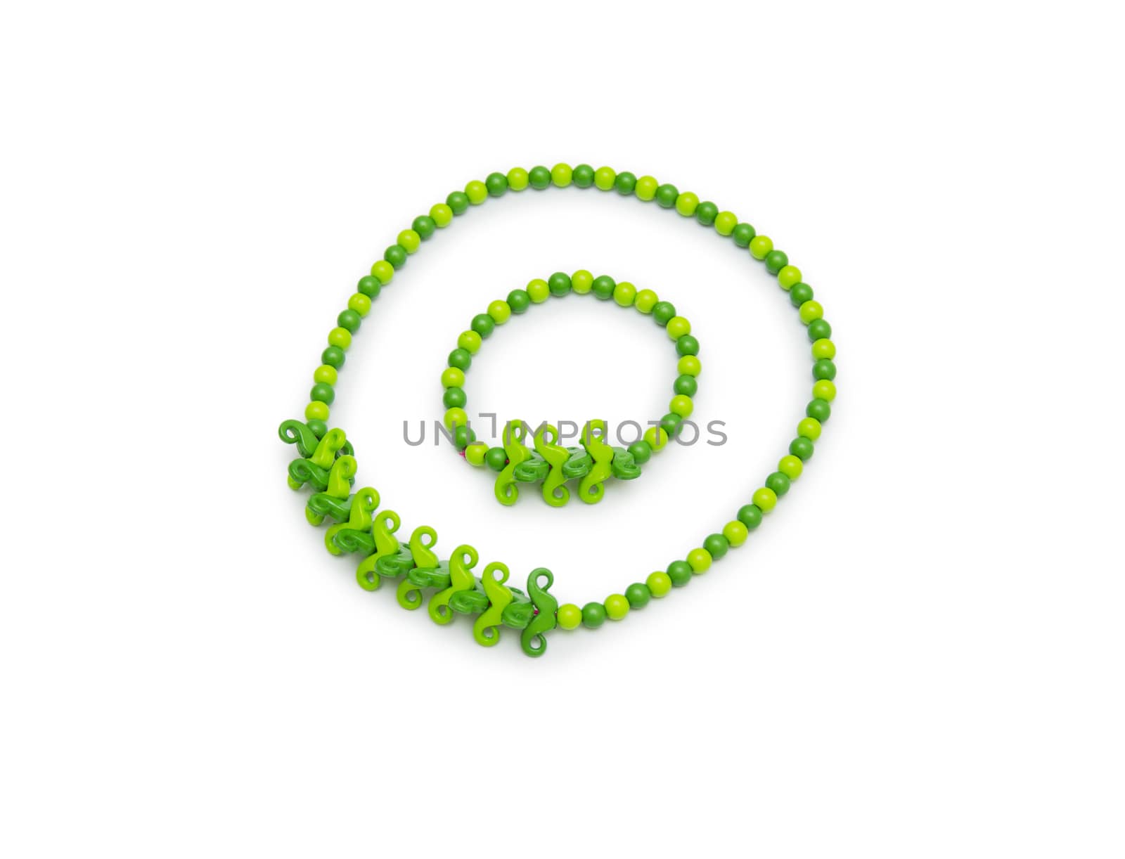 bead necklace by cocoo