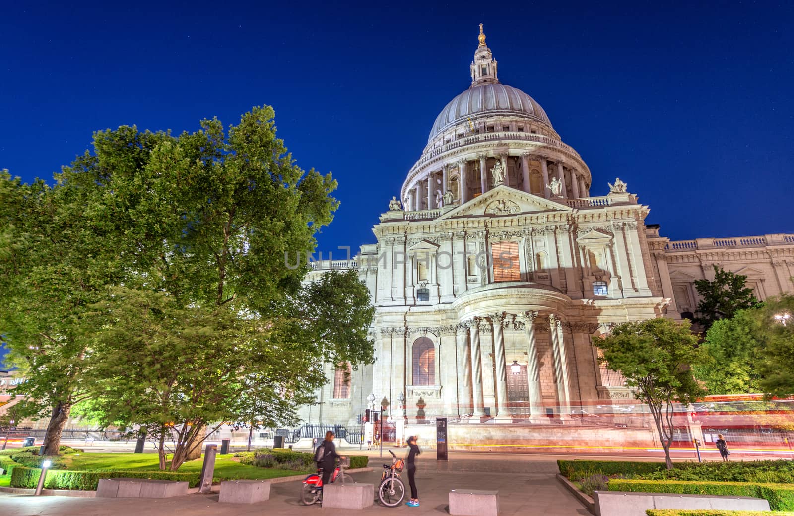 Saint Paul Cathedral at night - London, UK.