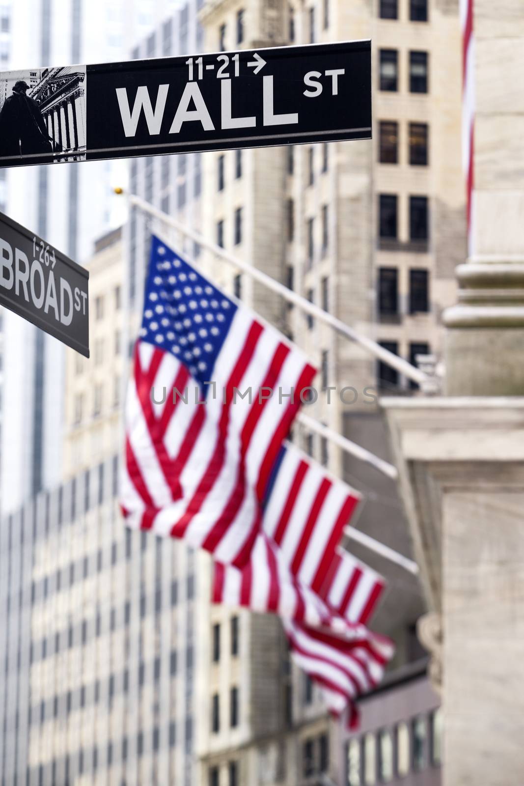 Wall street sign by vwalakte