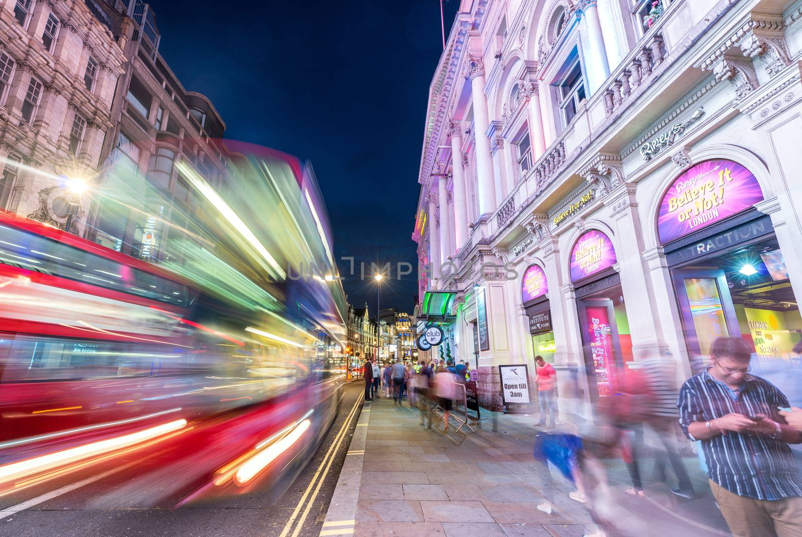 LONDON - JUNE 16, 2015: Traffic in Piccadilly Circus area. Picca by jovannig