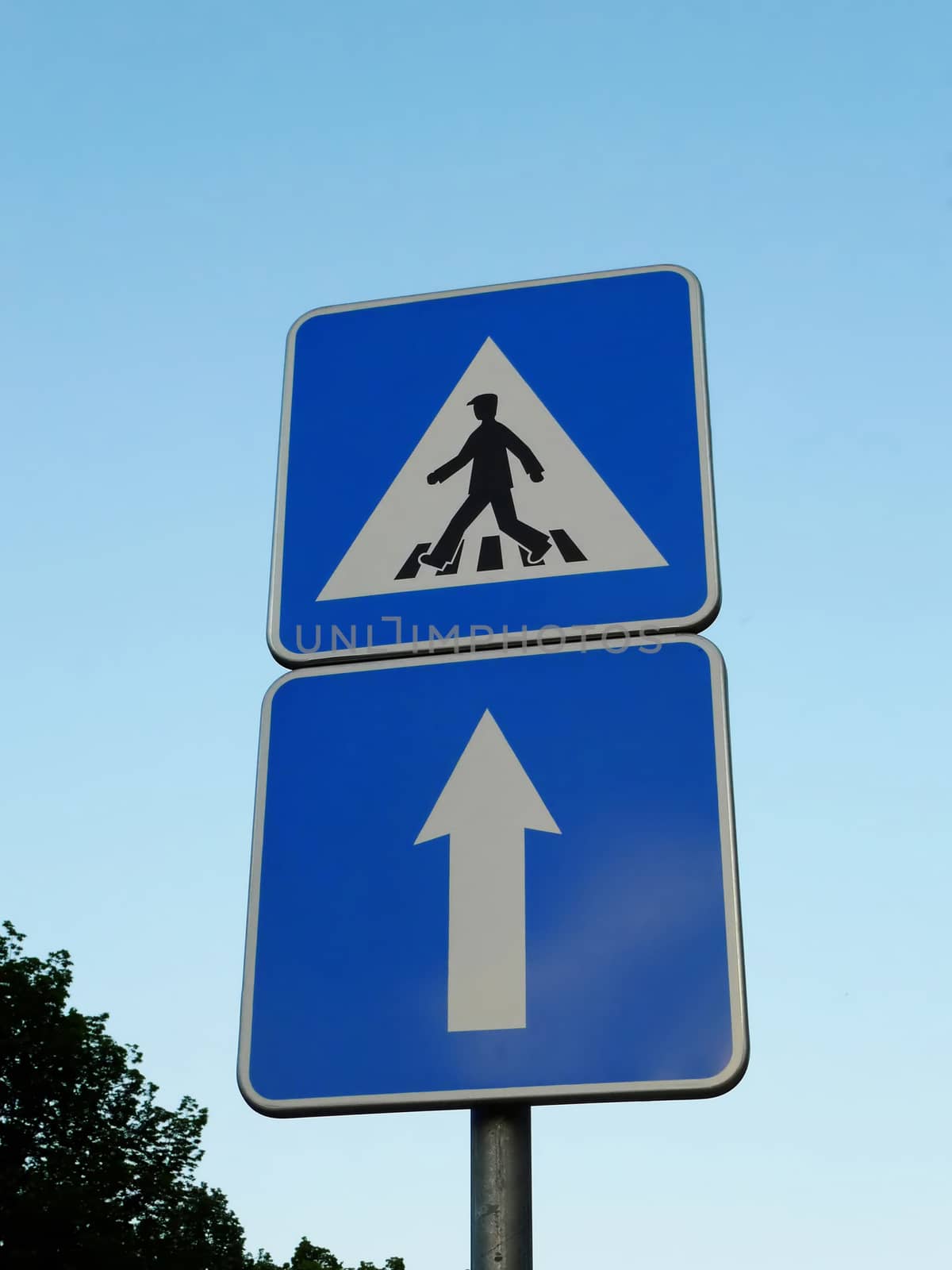 Traffic sign for pedestrian zone