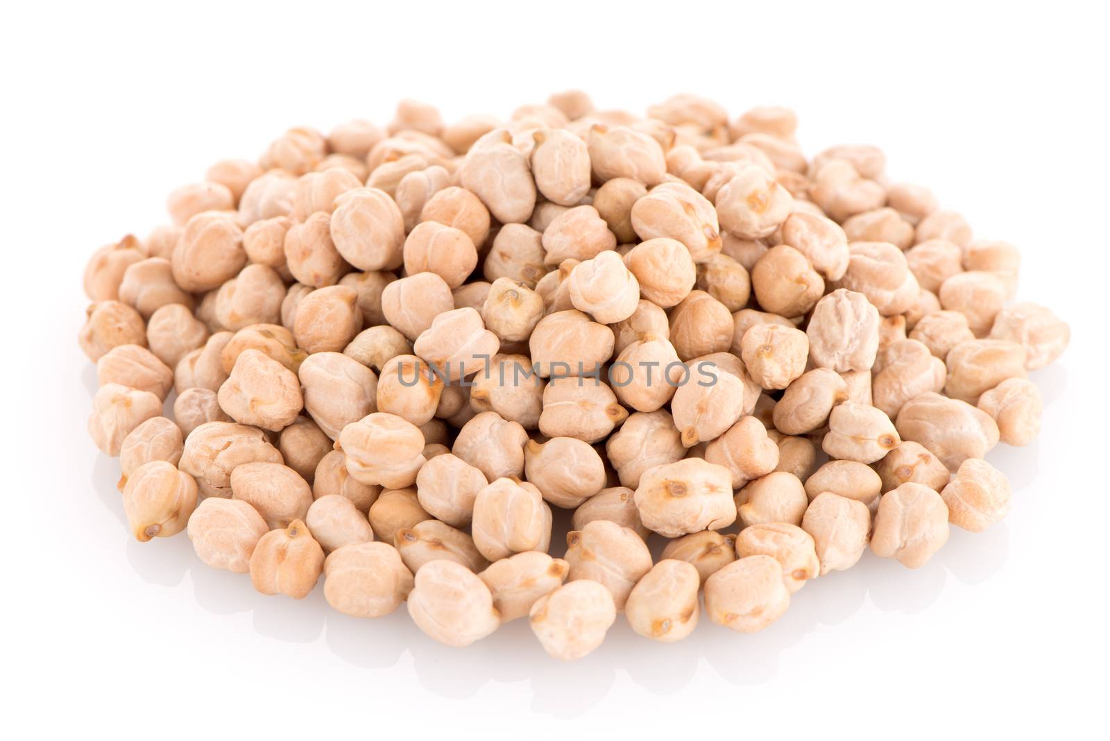 Chickpeas  by homydesign