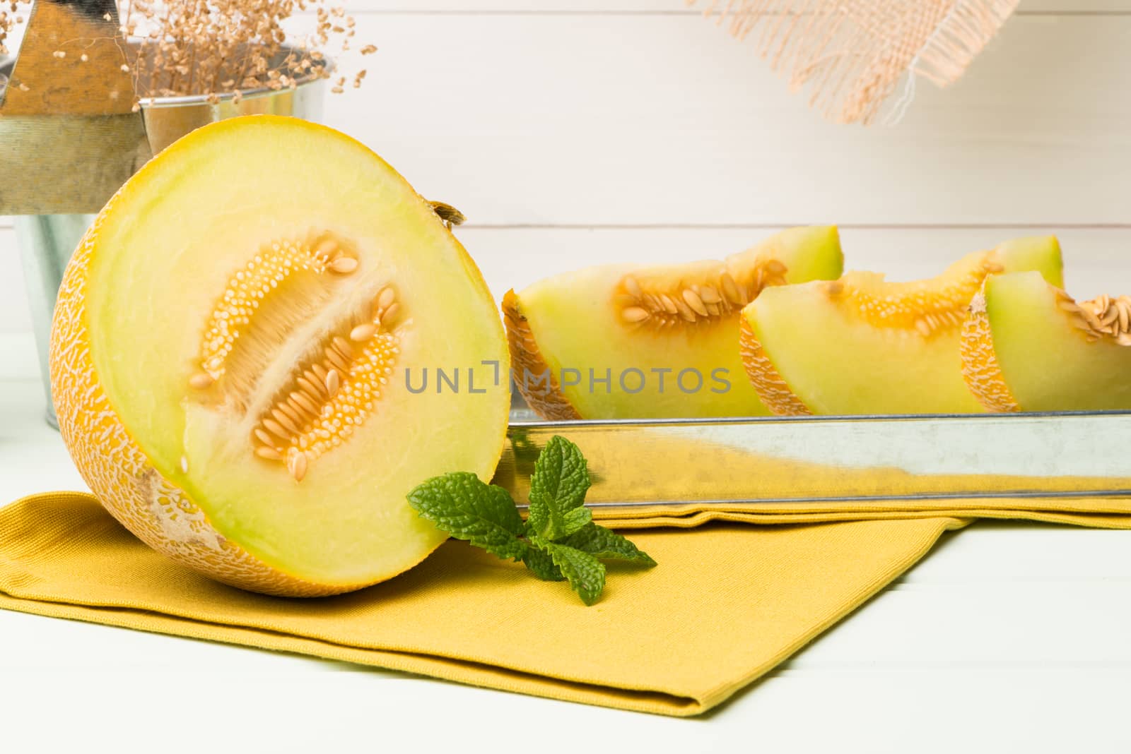 Honeydew melon by homydesign