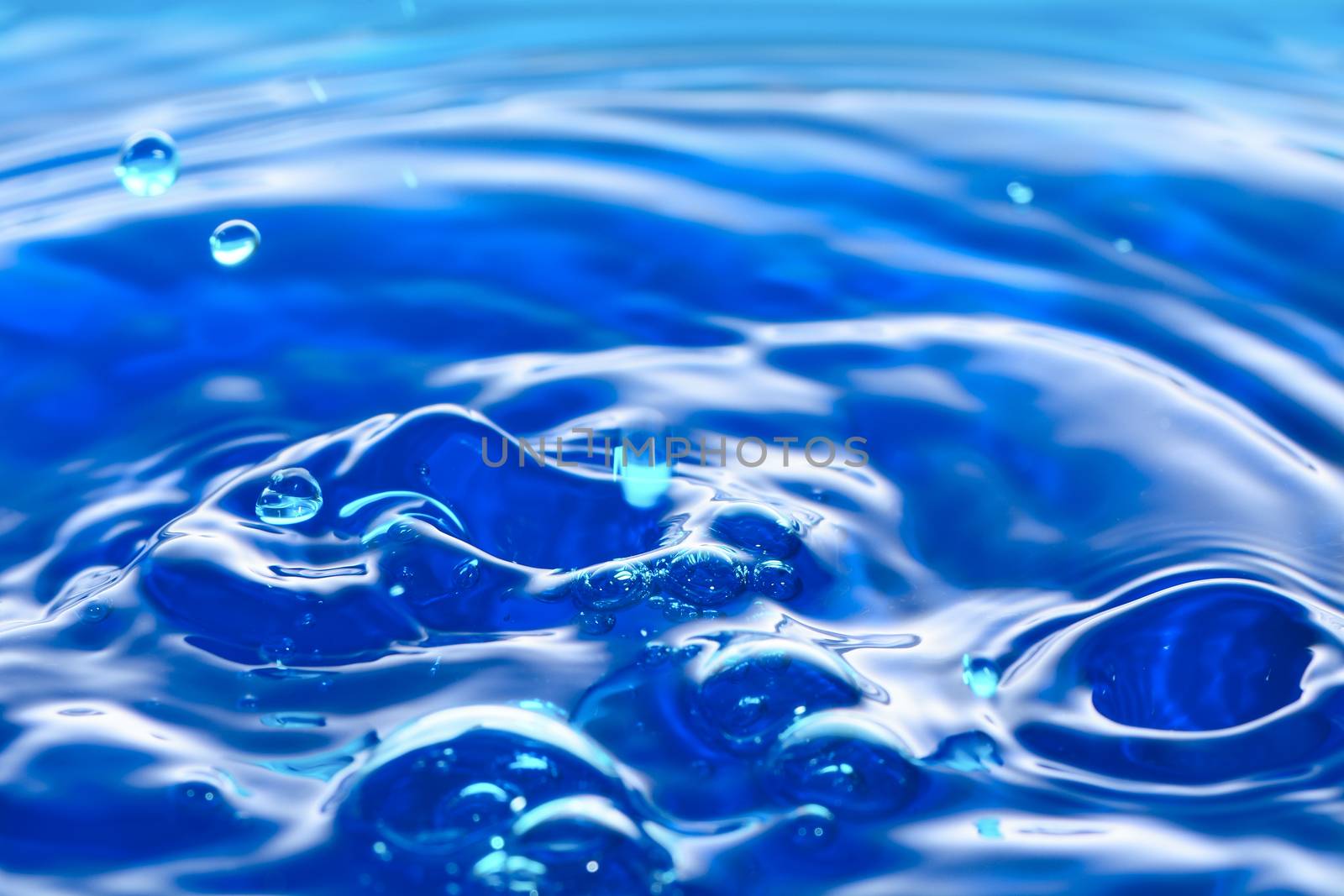 water droplet by panuruangjan