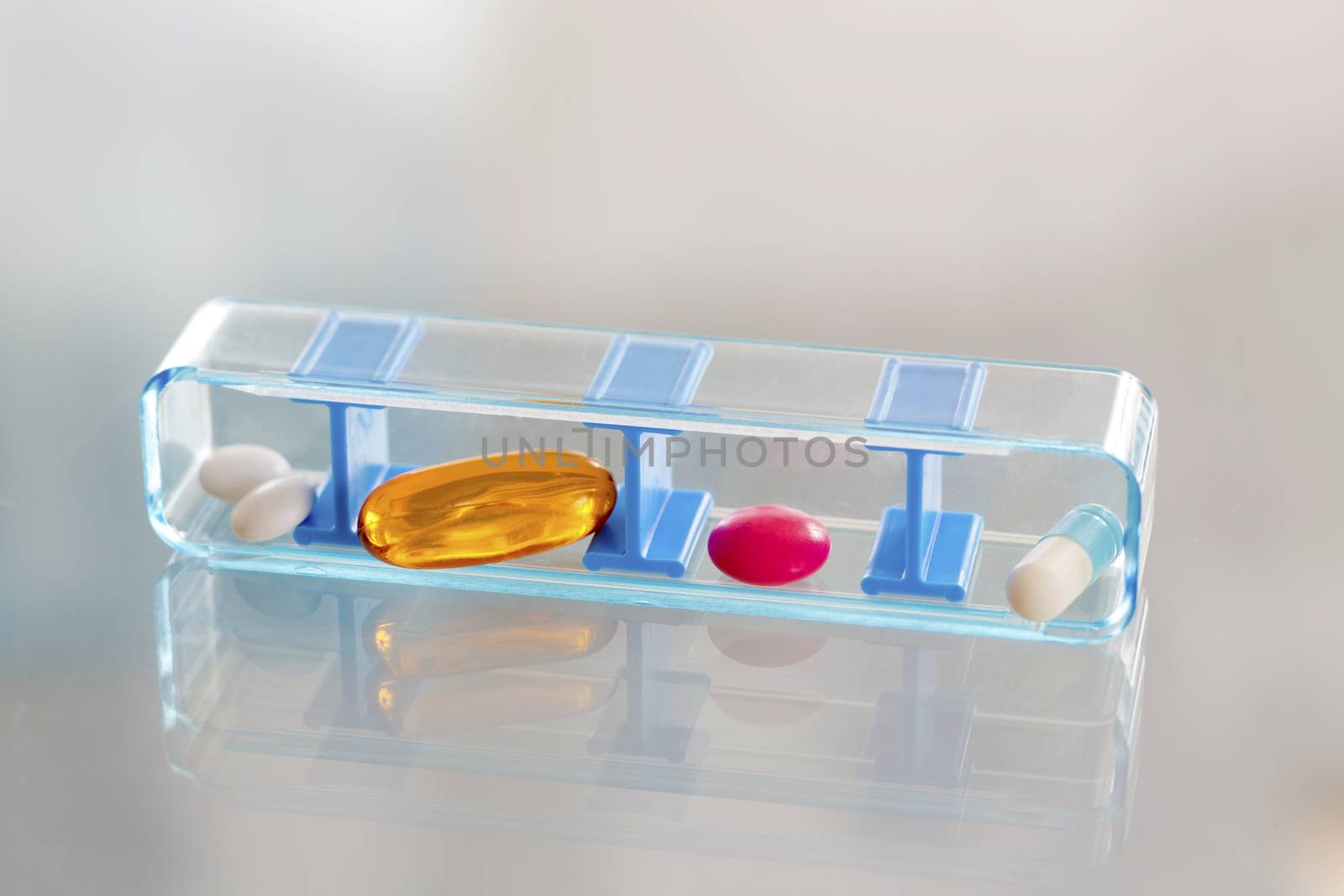 Pillbox Daily Prescriptions by JPC-PROD