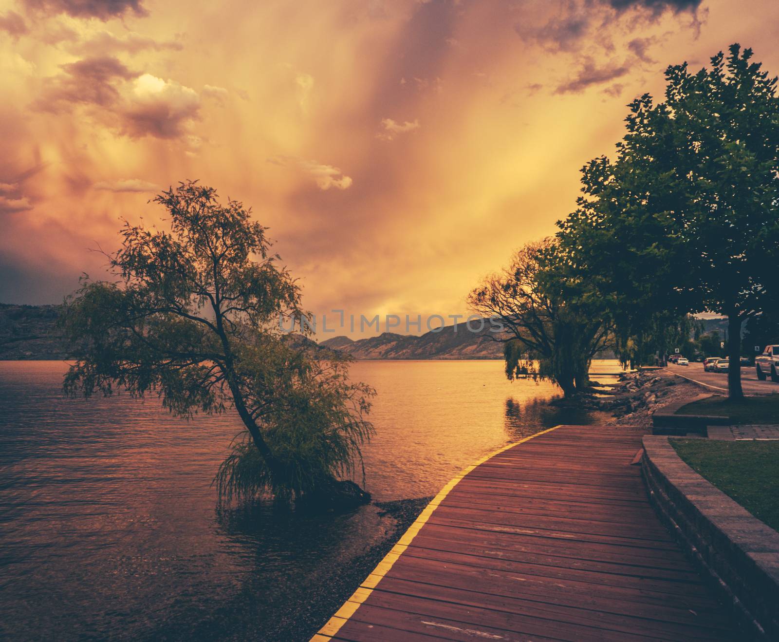 Okanagan Lake by mrdoomits