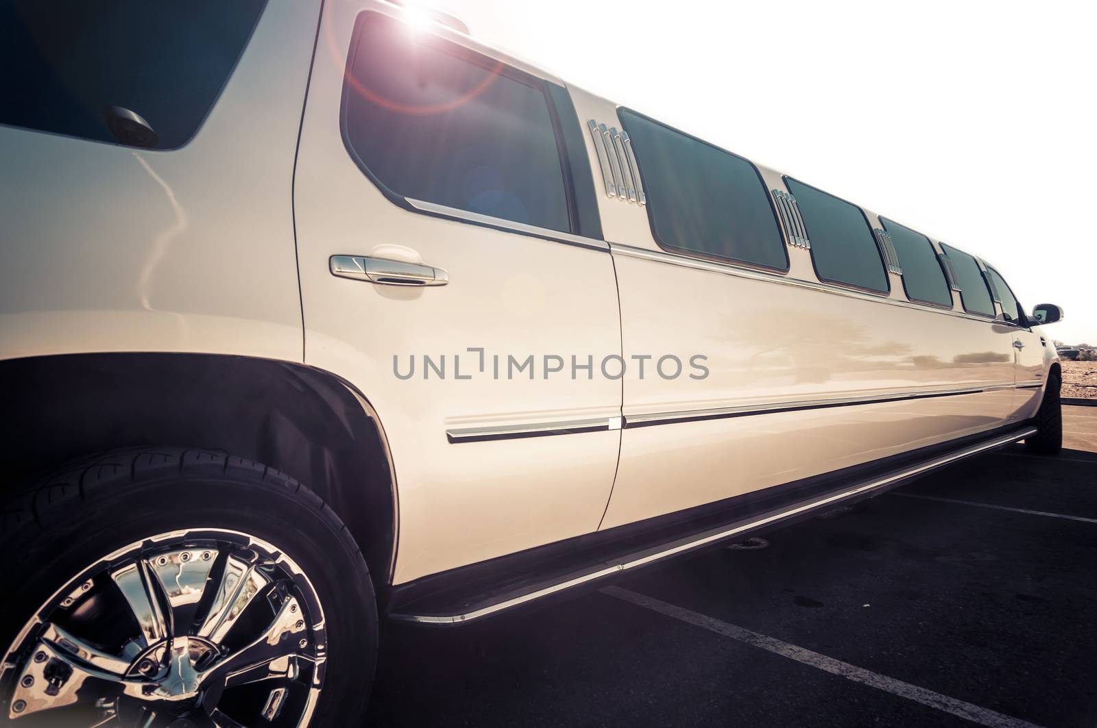 Stretch limo by Paulmatthewphoto