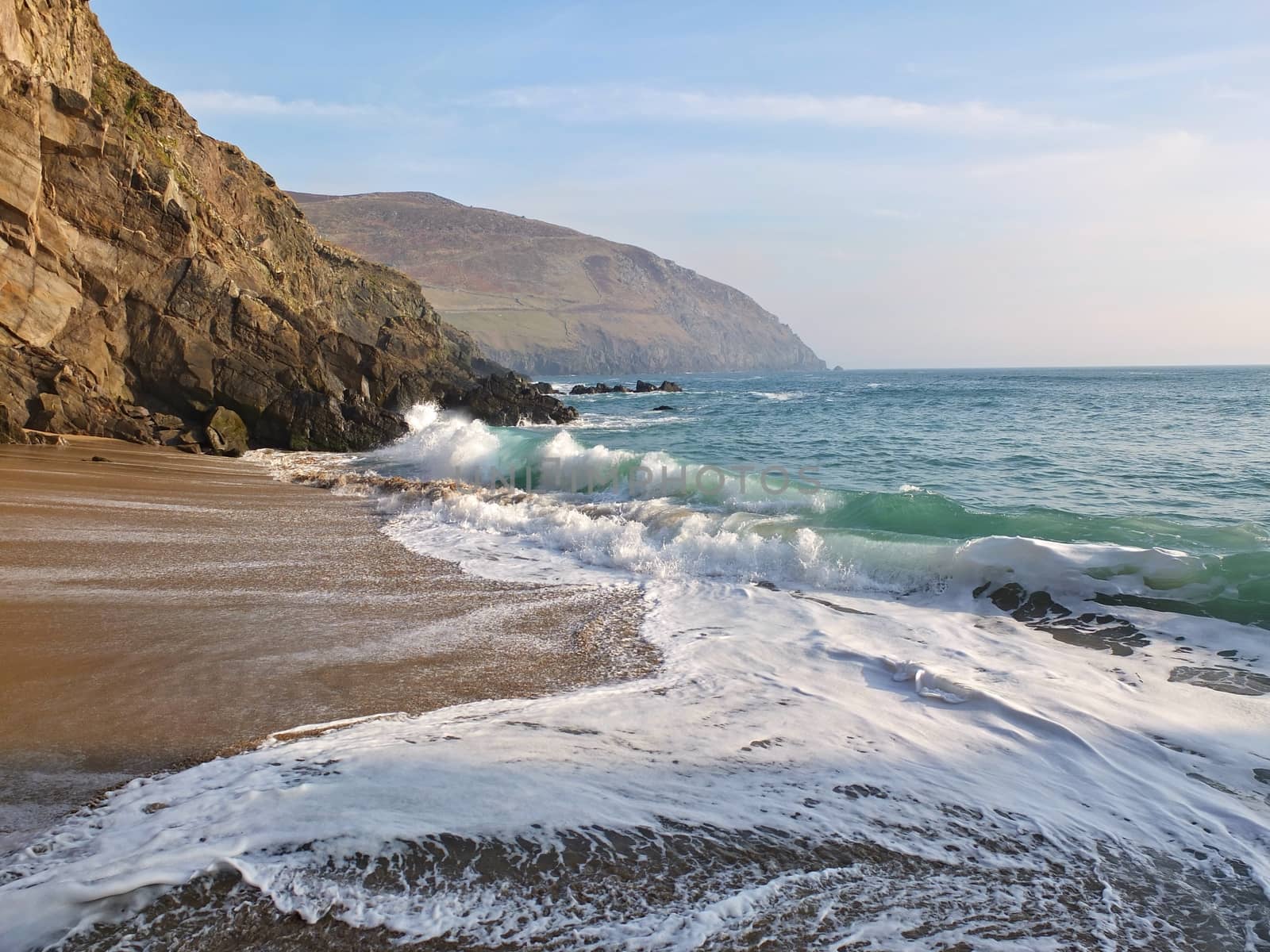 Dunquin Beach by antenacarnidlo