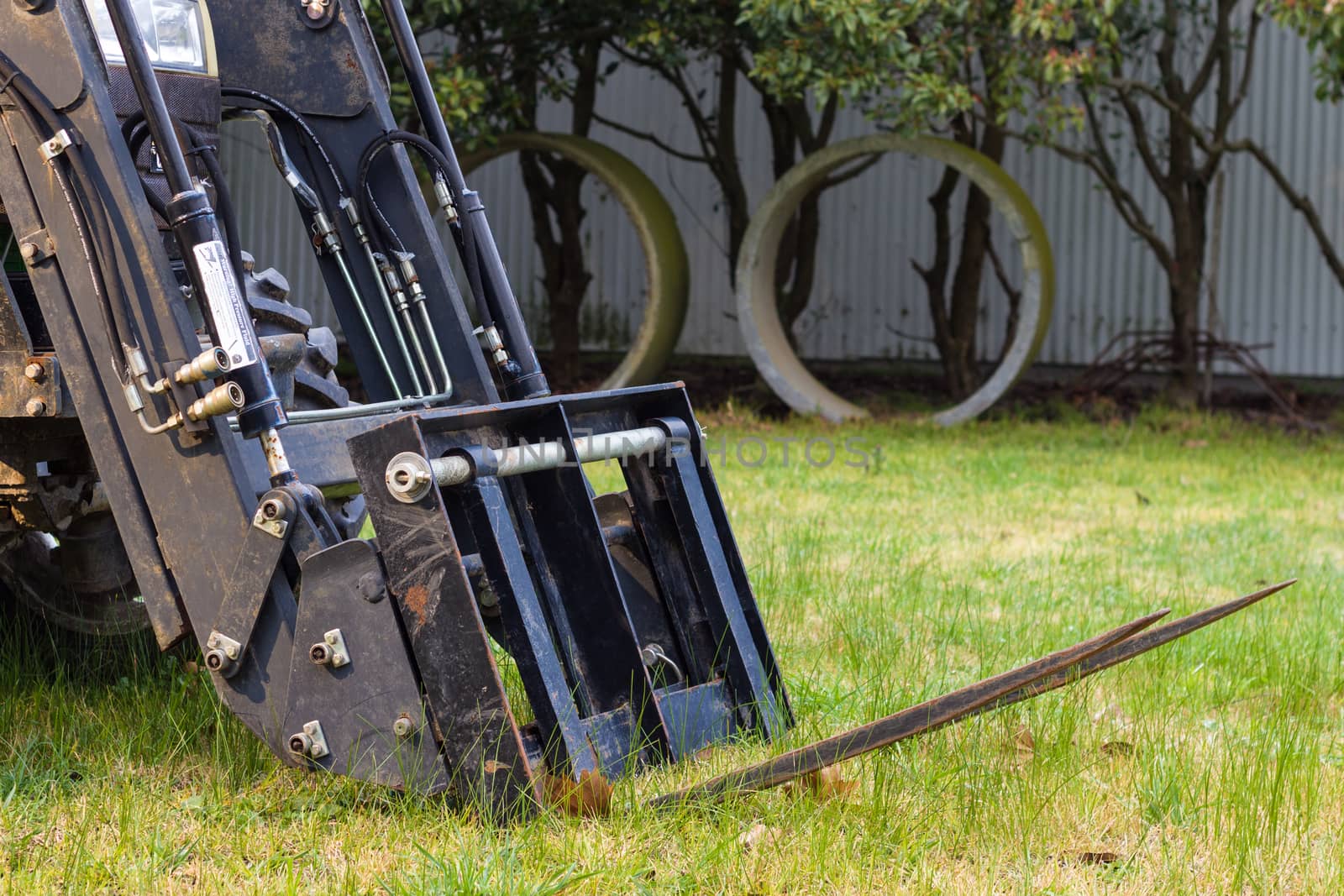 Front end loader with forklift attachement by davidhewison