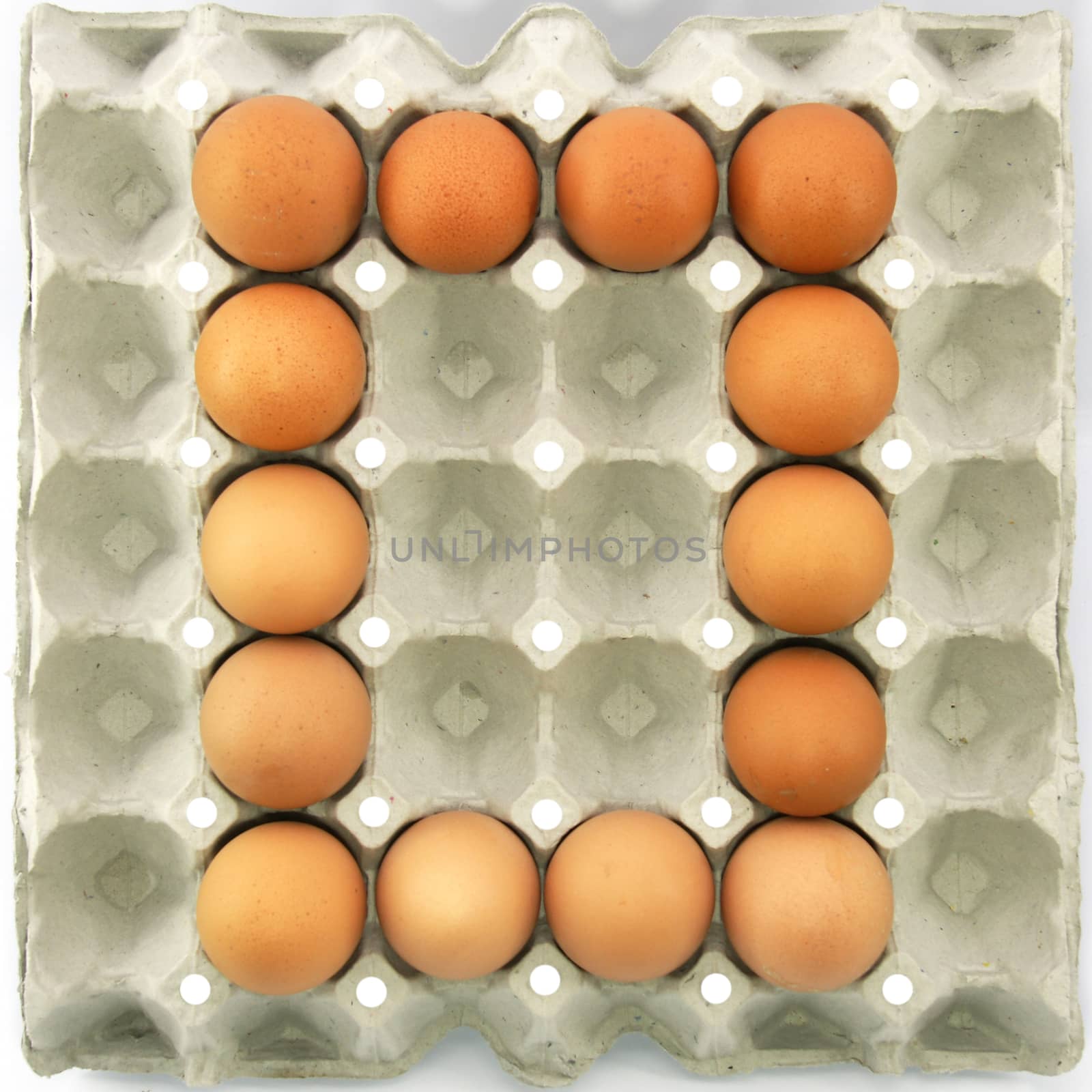 Number zero of eggs in the paper package tray