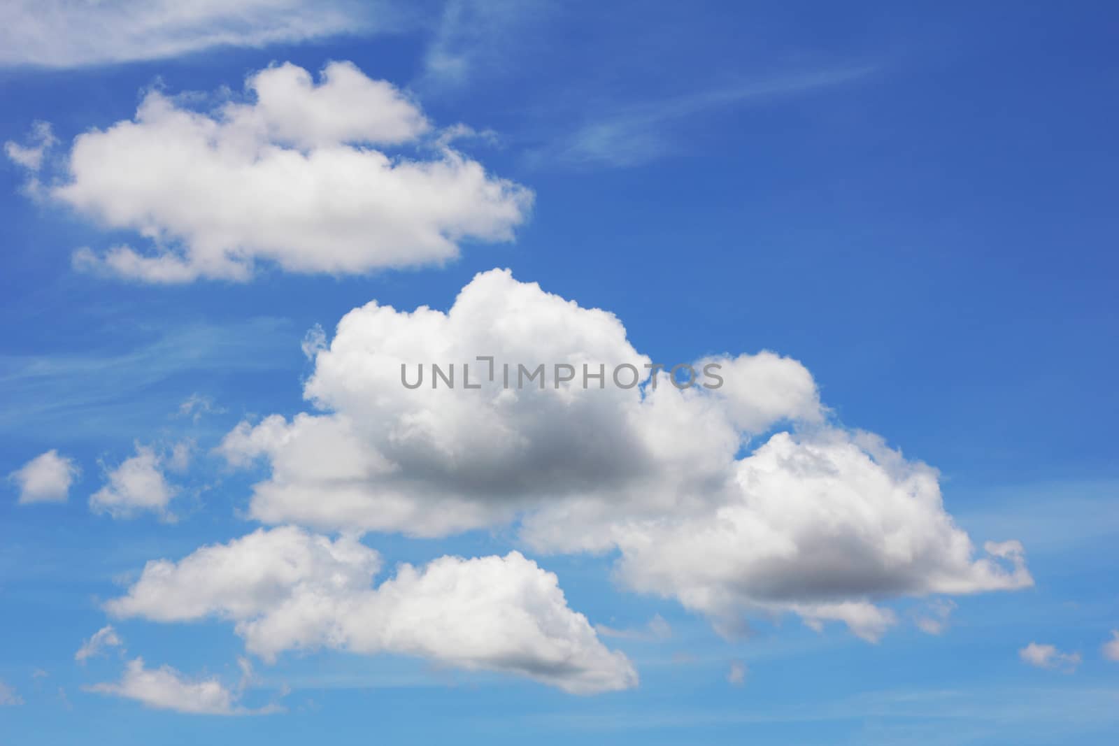 View white cloud with blue sky background