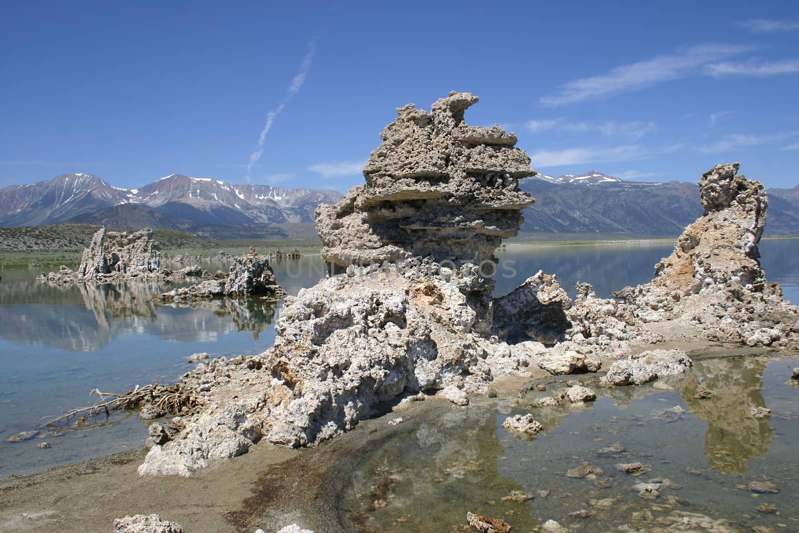 The Tufa Towers of Mono Lake. California, USA