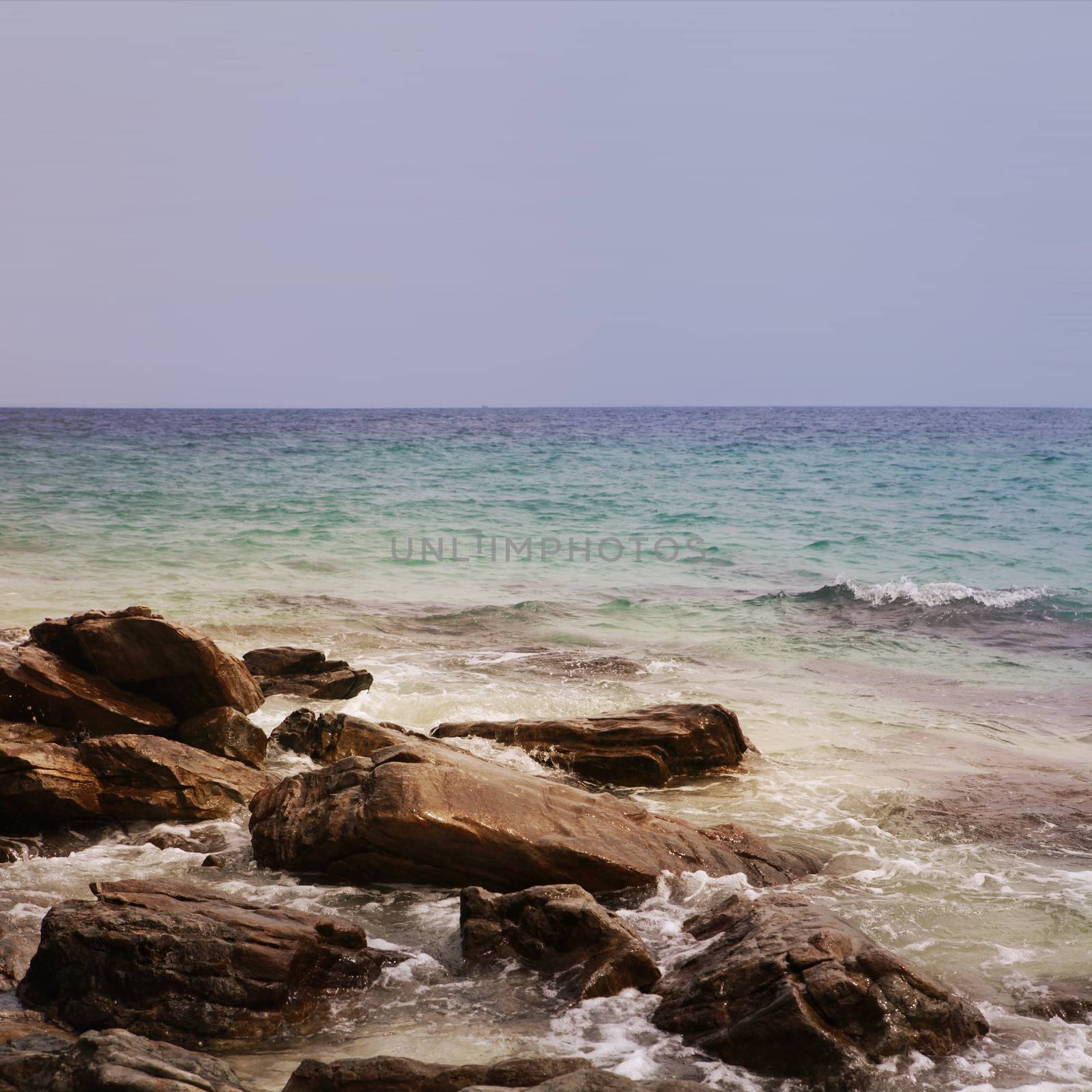 rocks of island by ssuaphoto