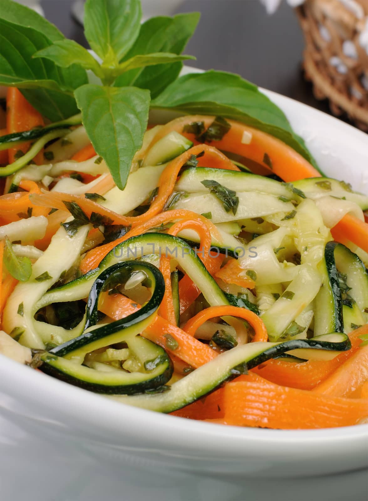 Salad of zucchini and carrots by Apolonia