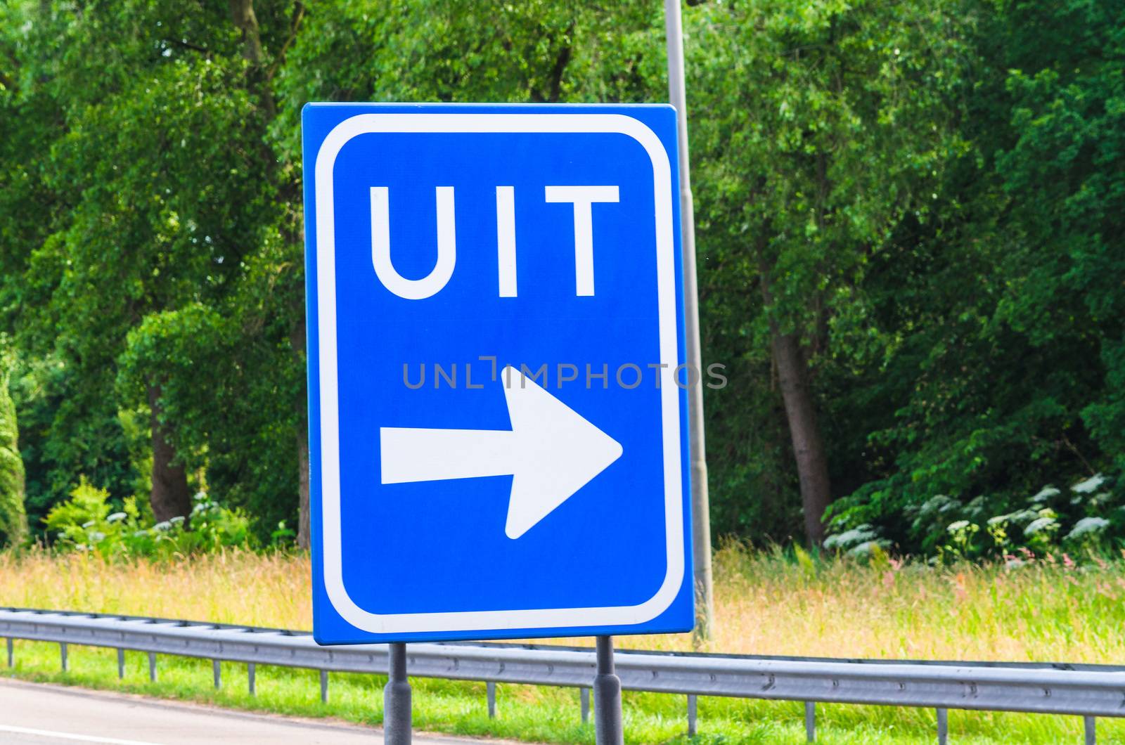Uit, Dutch motorway traffic signs for Exit at.