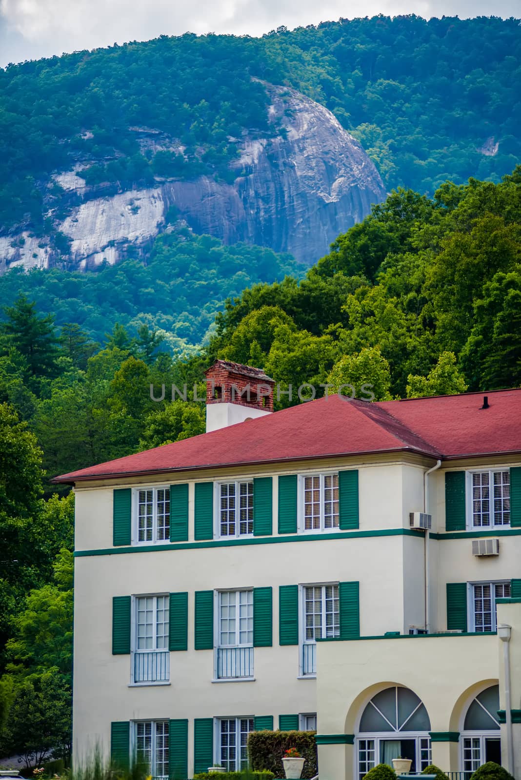 scenery around lake lure north carolina