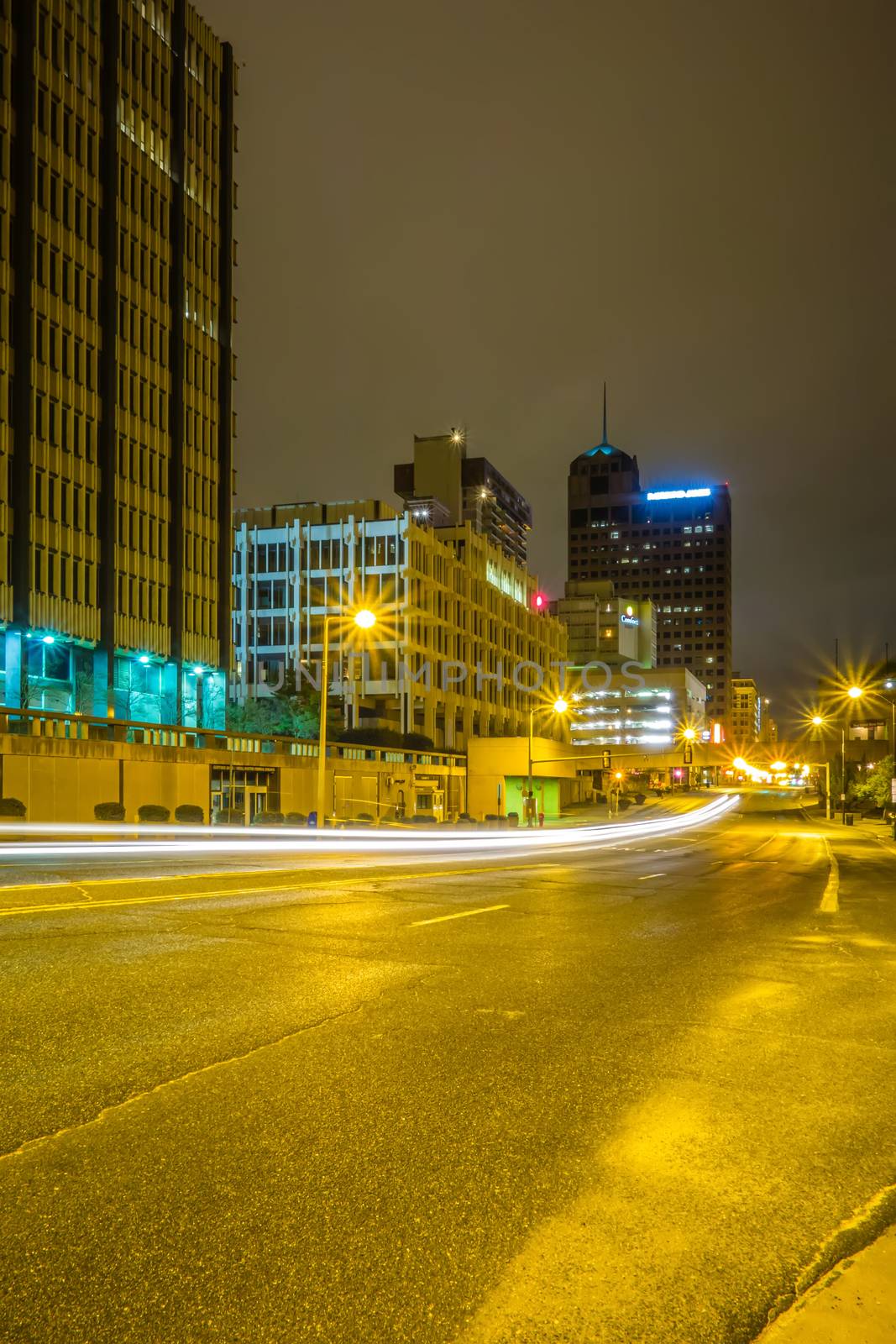 memphis tennessee city streets at night