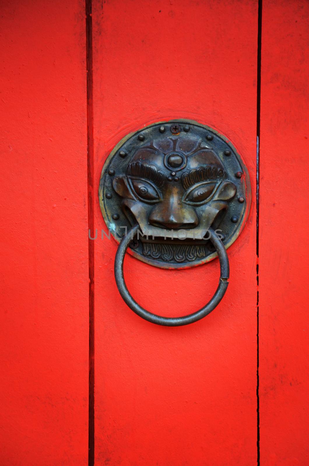 Detail shot of a door in a traditional chinese temple.