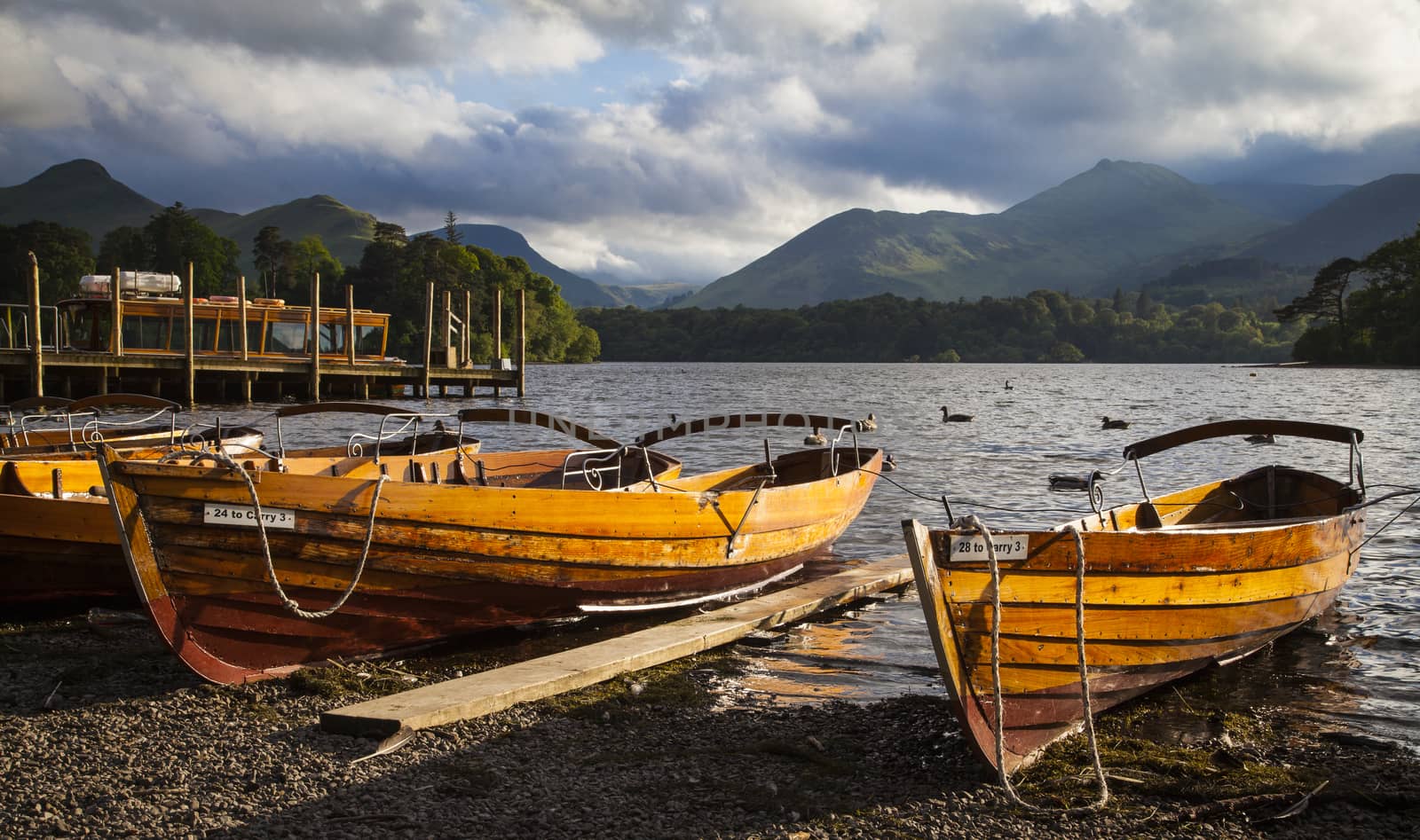 Rowing boats at Derwentwater in the evening light