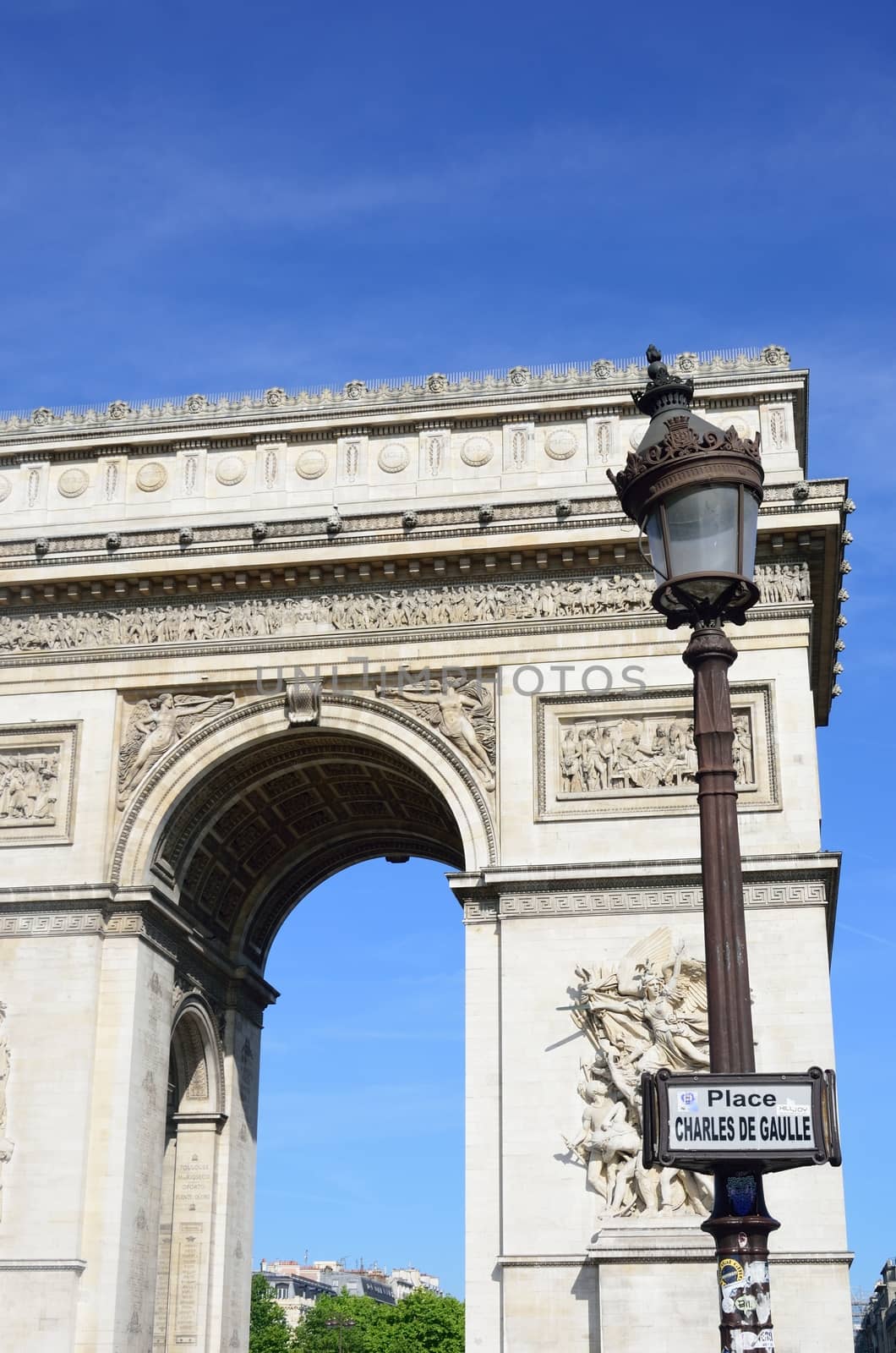 Arc du Triomphe at Charles de Galle Place Paris