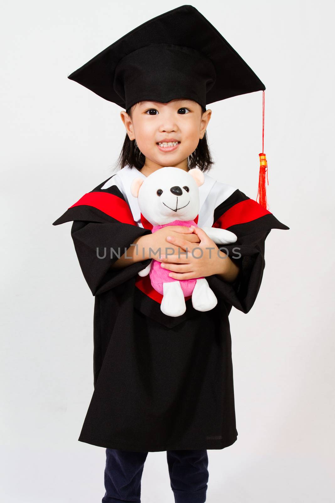Asian Child Graduation by kiankhoon