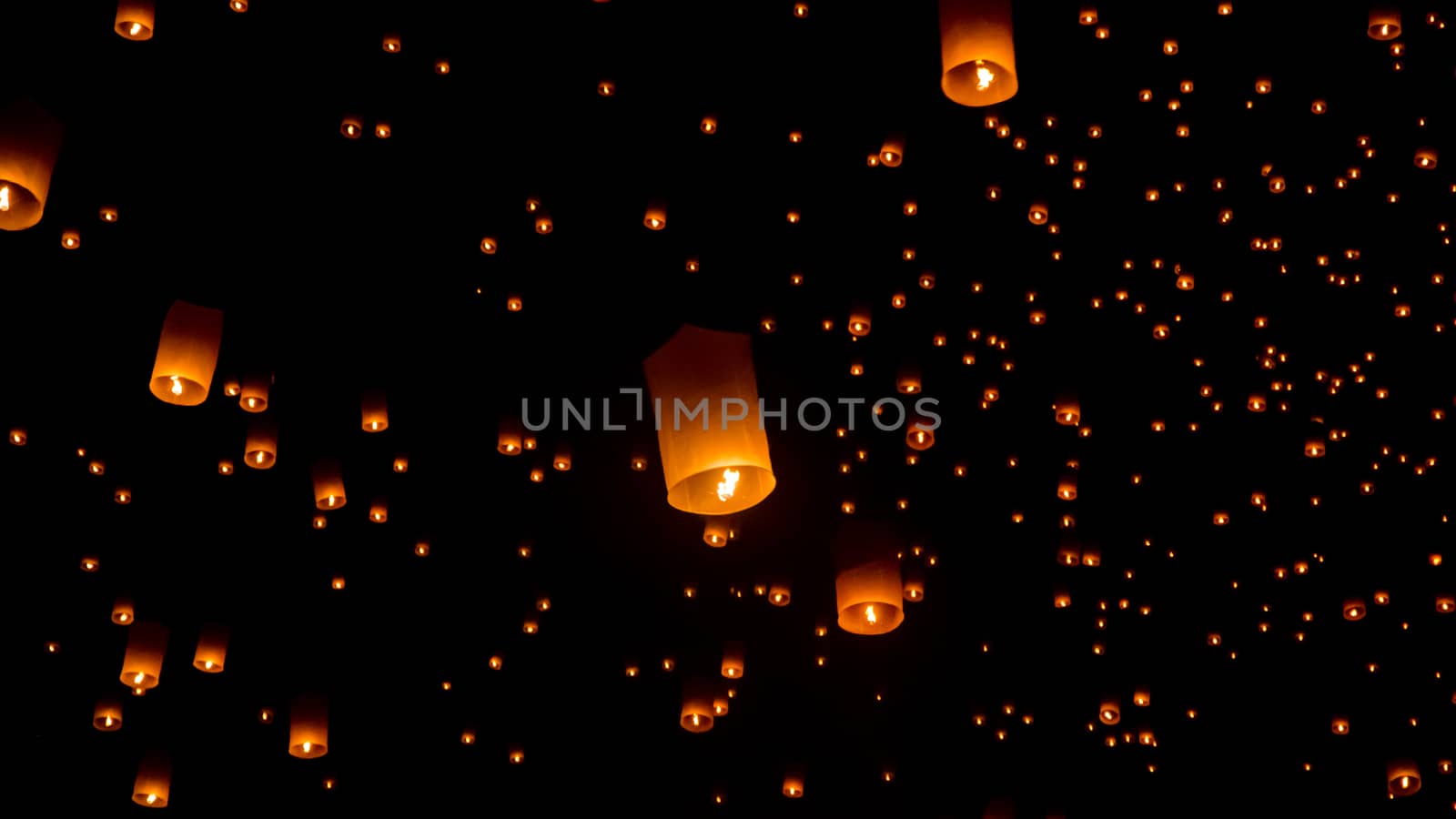 Floating lantern, Yi Peng Balloon Festival in Chiangmai Thailand by pixbox77