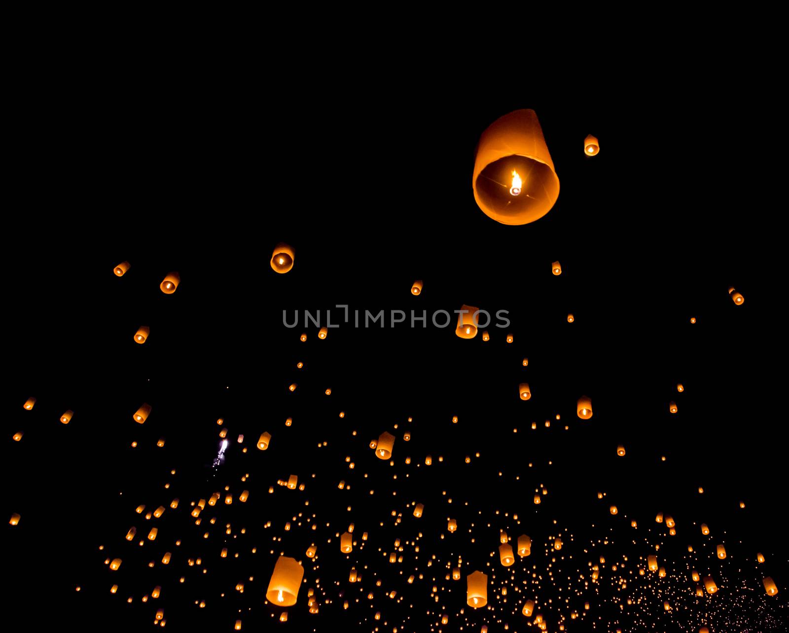 Floating lantern, Yi Peng Balloon Festival in Chiangmai Thailand