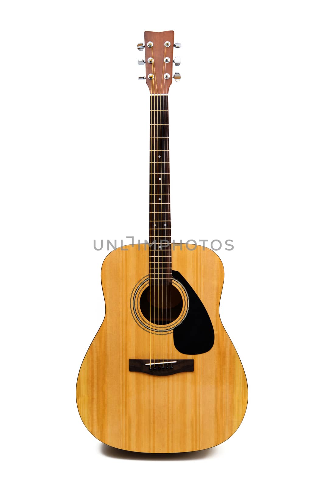 Acoustic guitar with clipping path