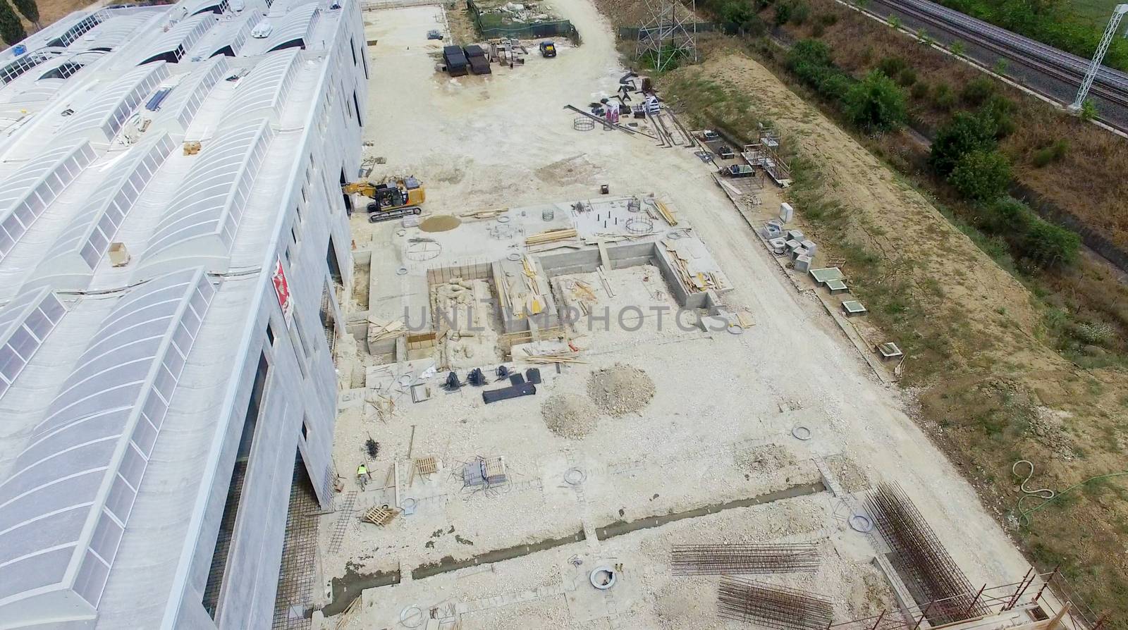 Overhead view of construction site.