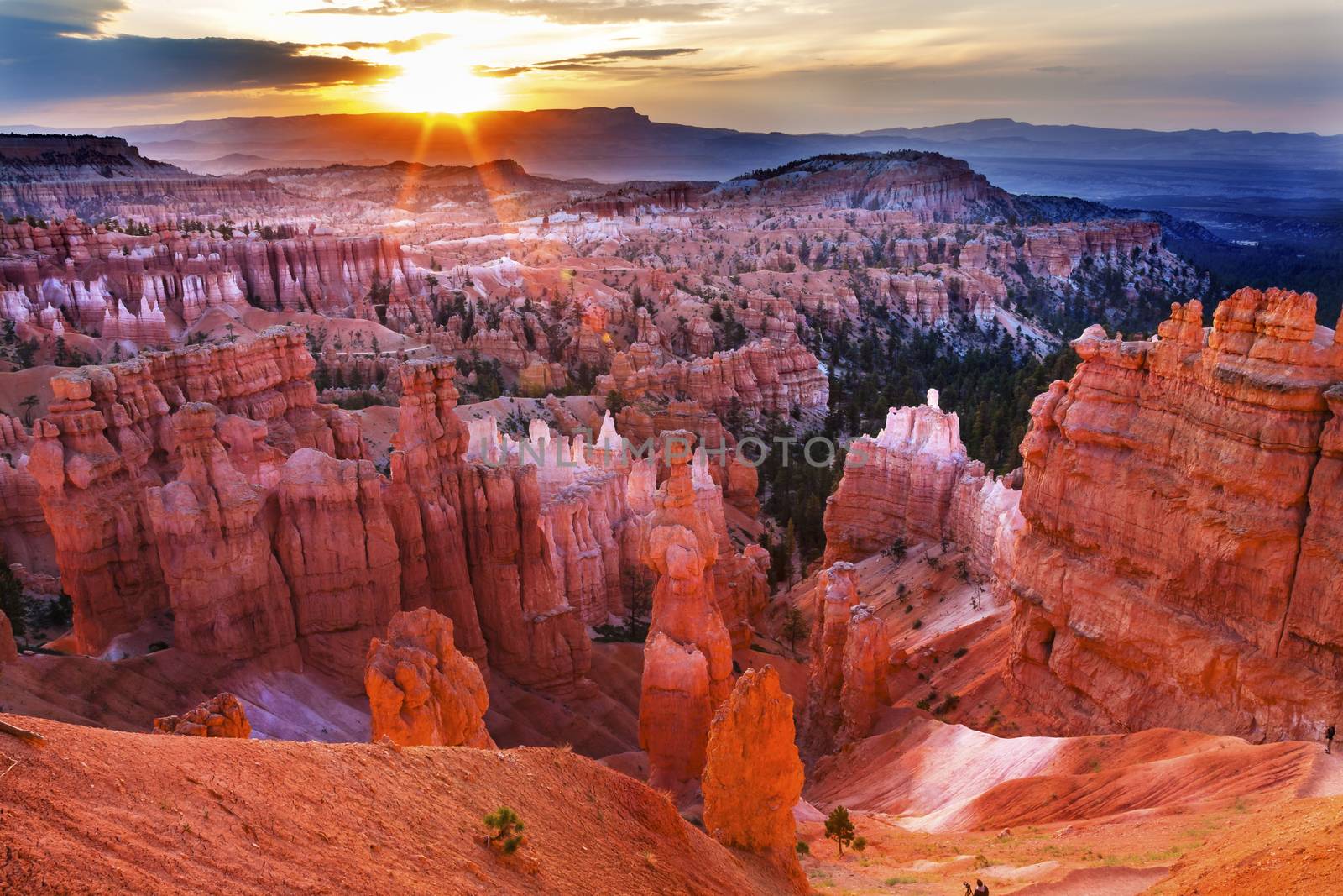 Sunrise Thor's Hammer Sunset Point Hoodoos Bryce Canyon National Park Utah by bill_perry