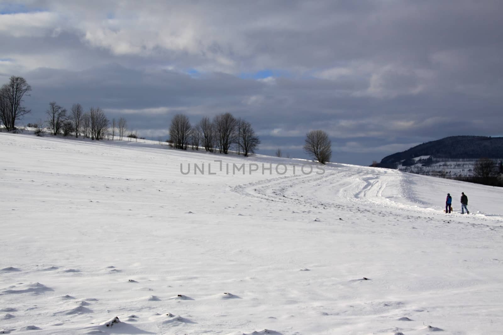 Winter lanscape and people  by jnerad