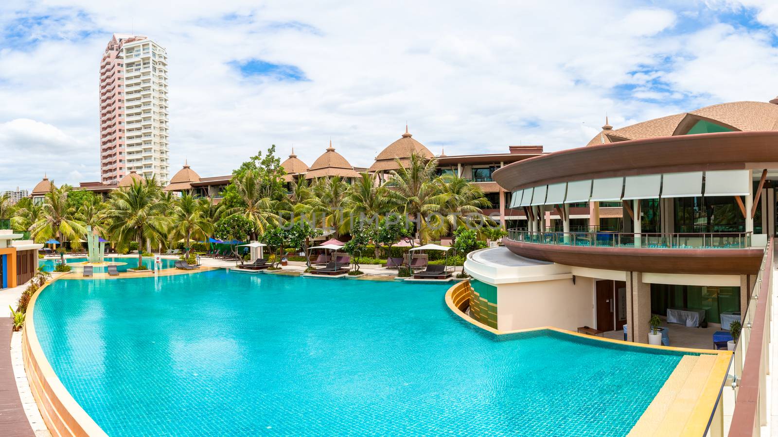 Swimming pool of luxury hotel by FrameAngel