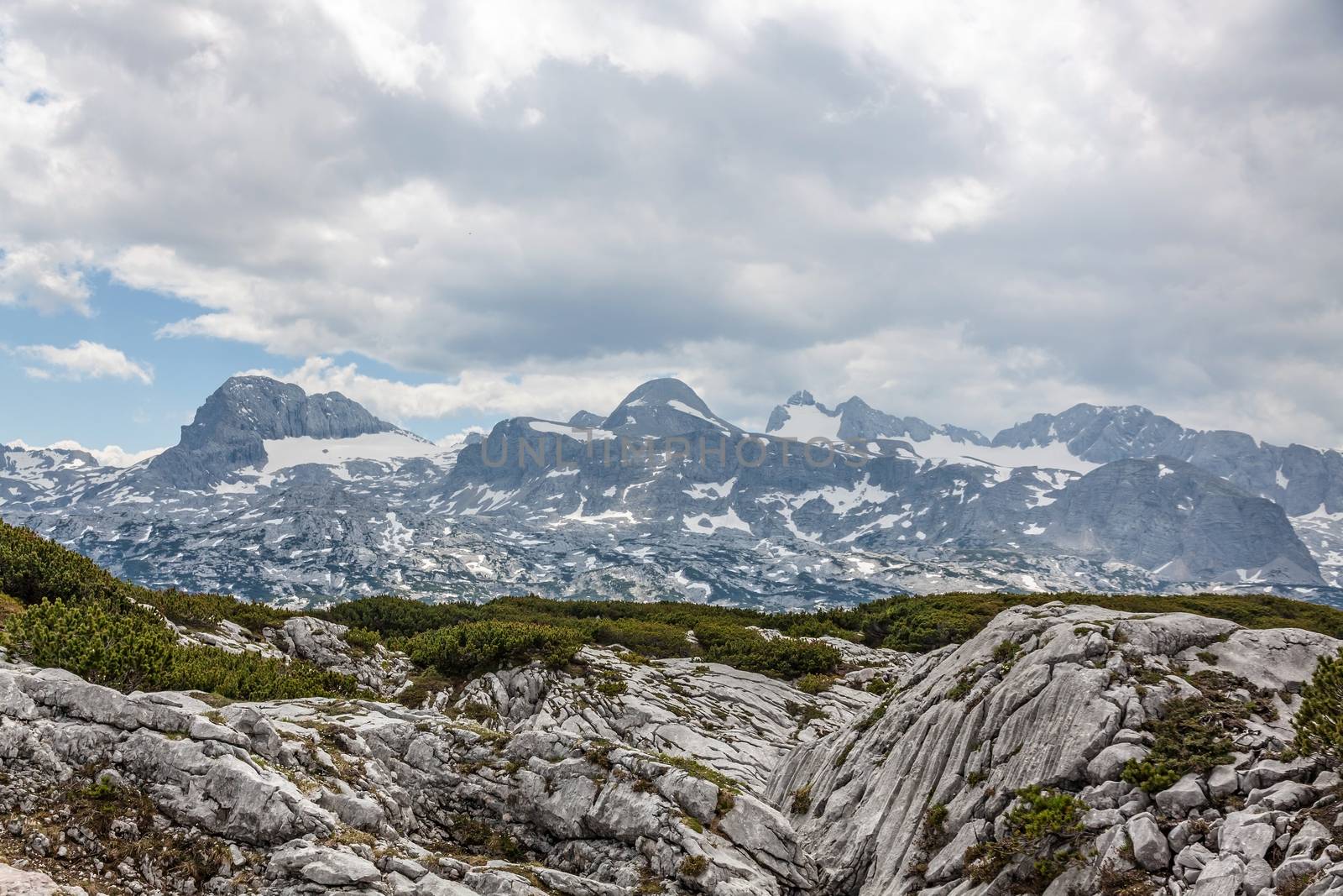 Dachstein mountains, in the foreground the mountain Taubenkogel and the Hoher Gjaidstein