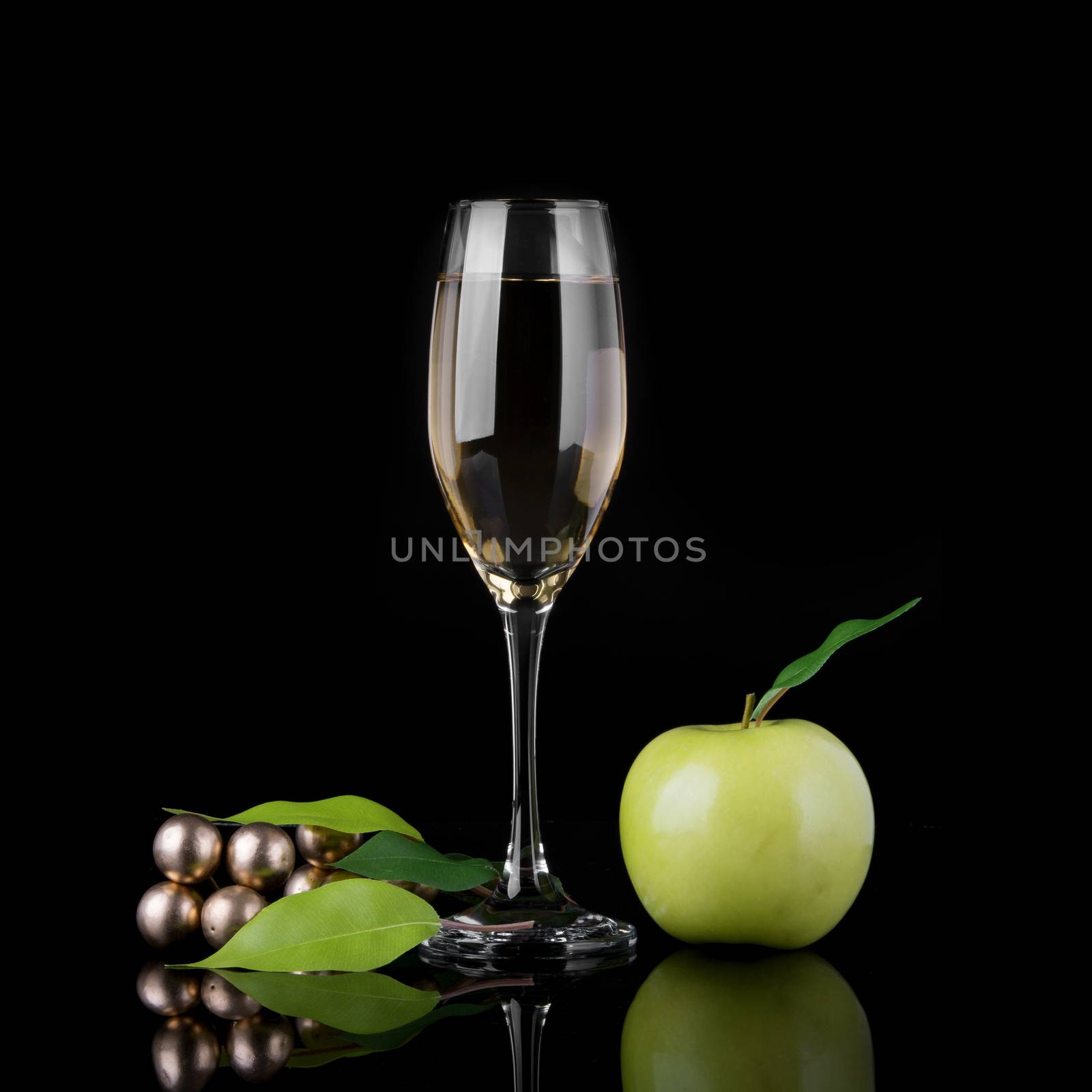 champagne glass with apple by panuruangjan