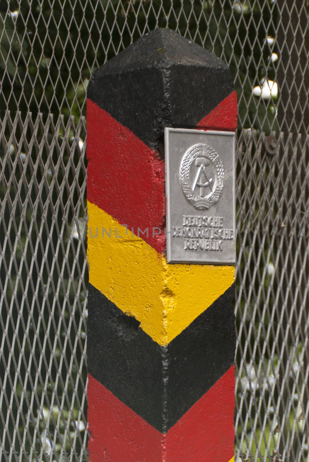 GDR Boundary-Post