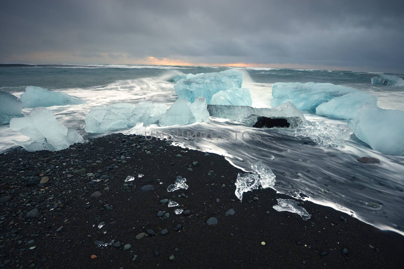 iceberg beach by porbital